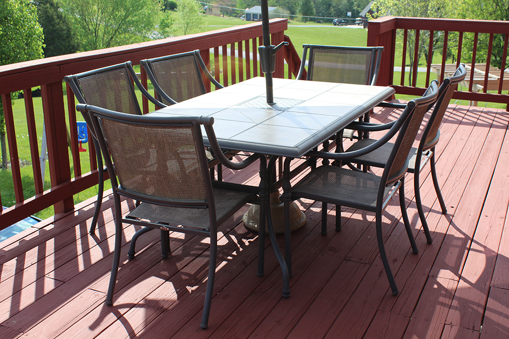 Hampton Bay Cast Metal Patio Set
