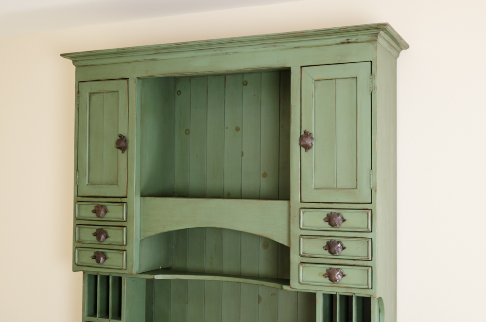 Green Country Desk With Hutch
