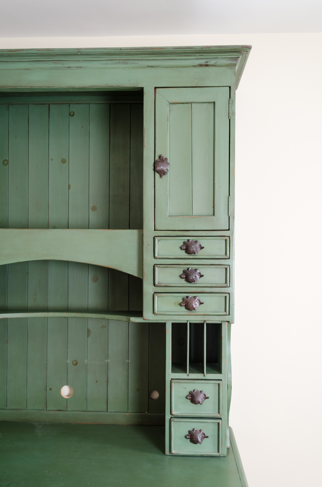 Green Country Desk With Hutch