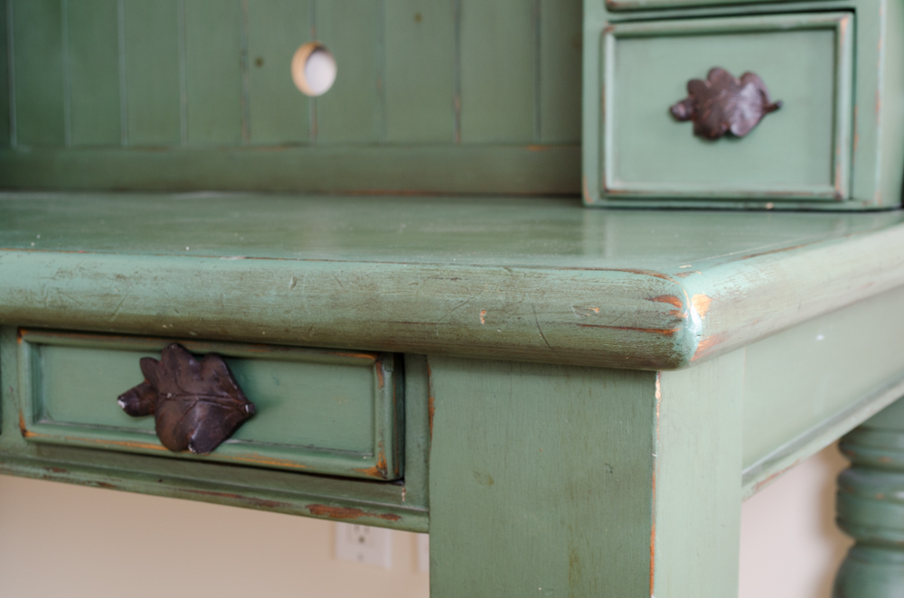 Green Country Desk With Hutch