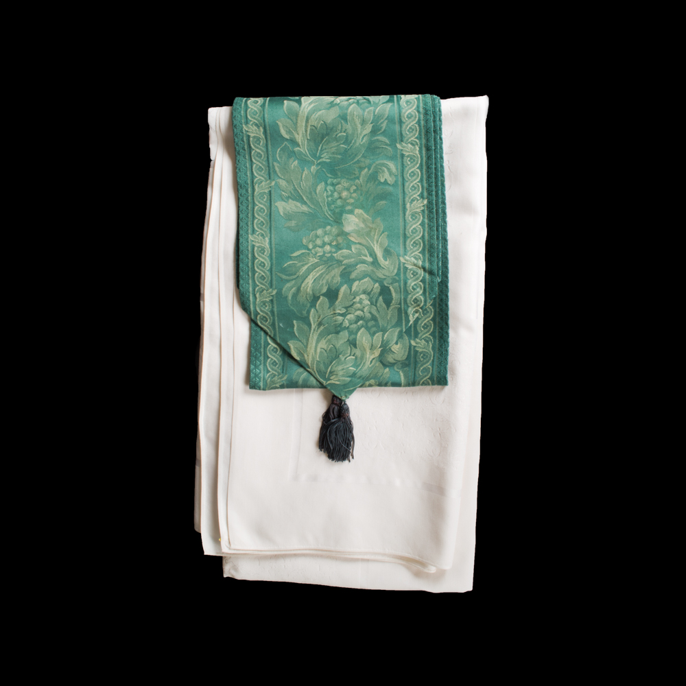 Tablecloth and Runner