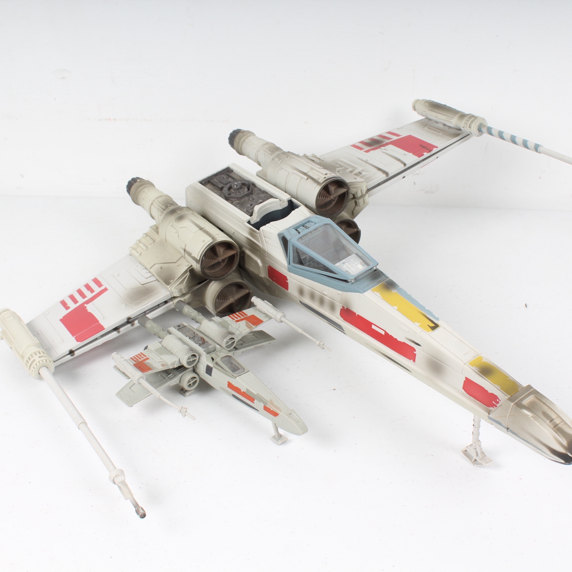 Pair of T-65 X-Wing Fighter Models