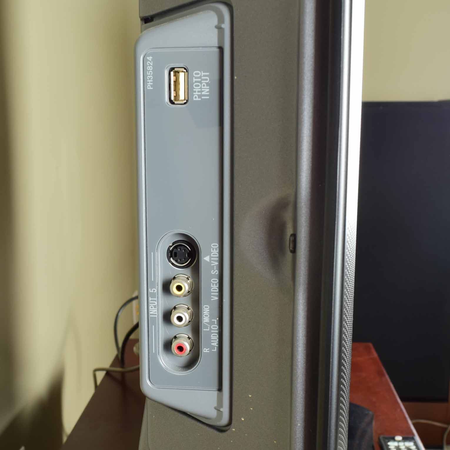 Hitachi Ultravision 42" Plasma TV 42HDS52