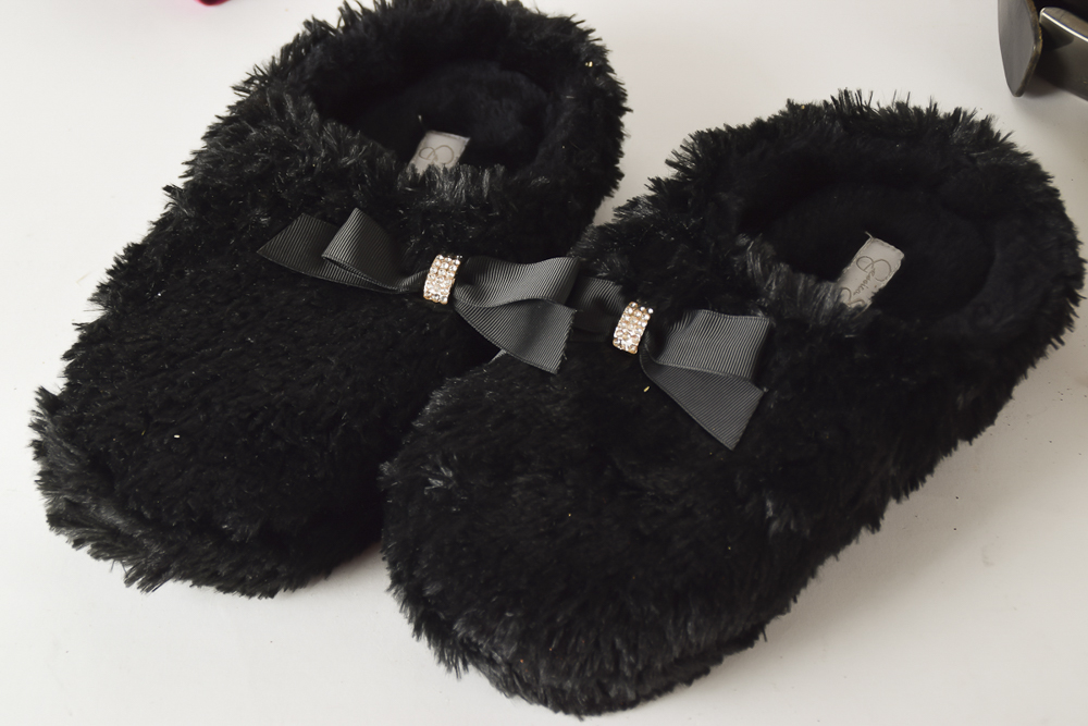 Generous Women's Scarf, Belt and Accessories Collection