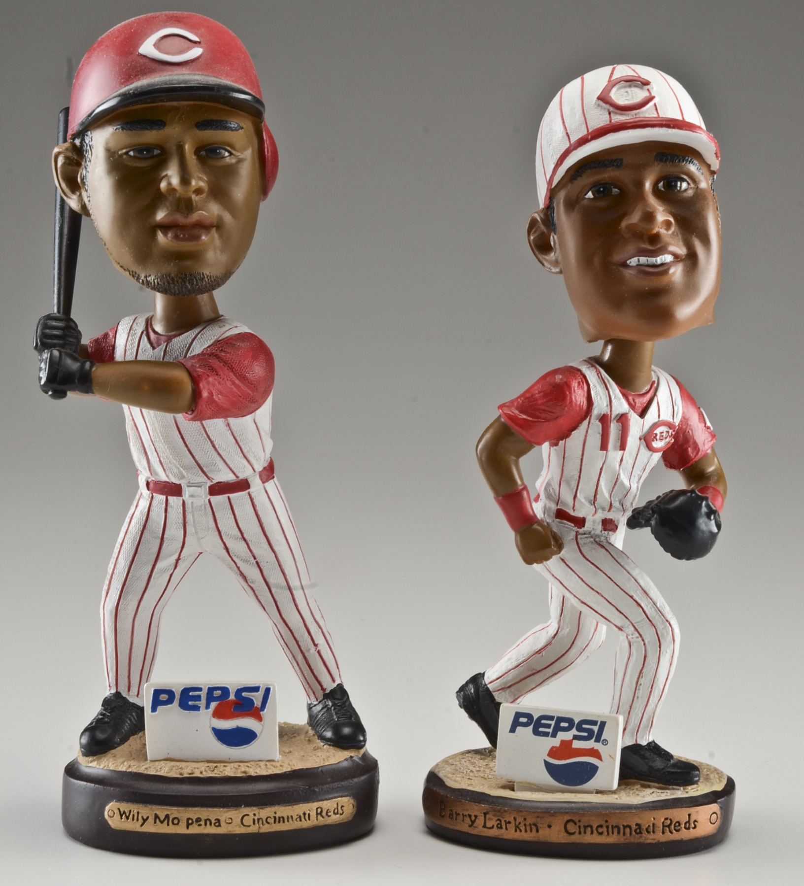 Cincinnati Reds Souvenir Collectibles And Bobble Head Dolls