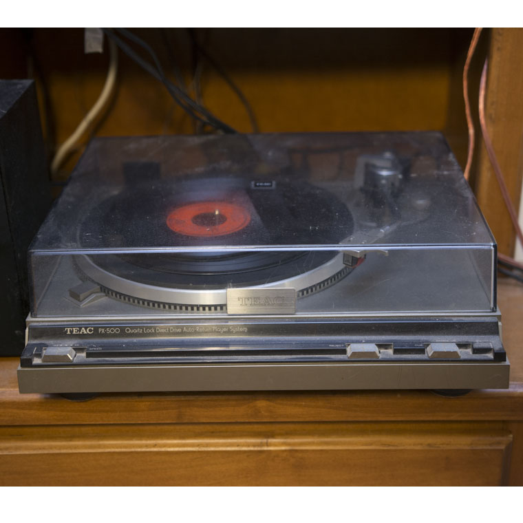 TEAC Quartz Record Player