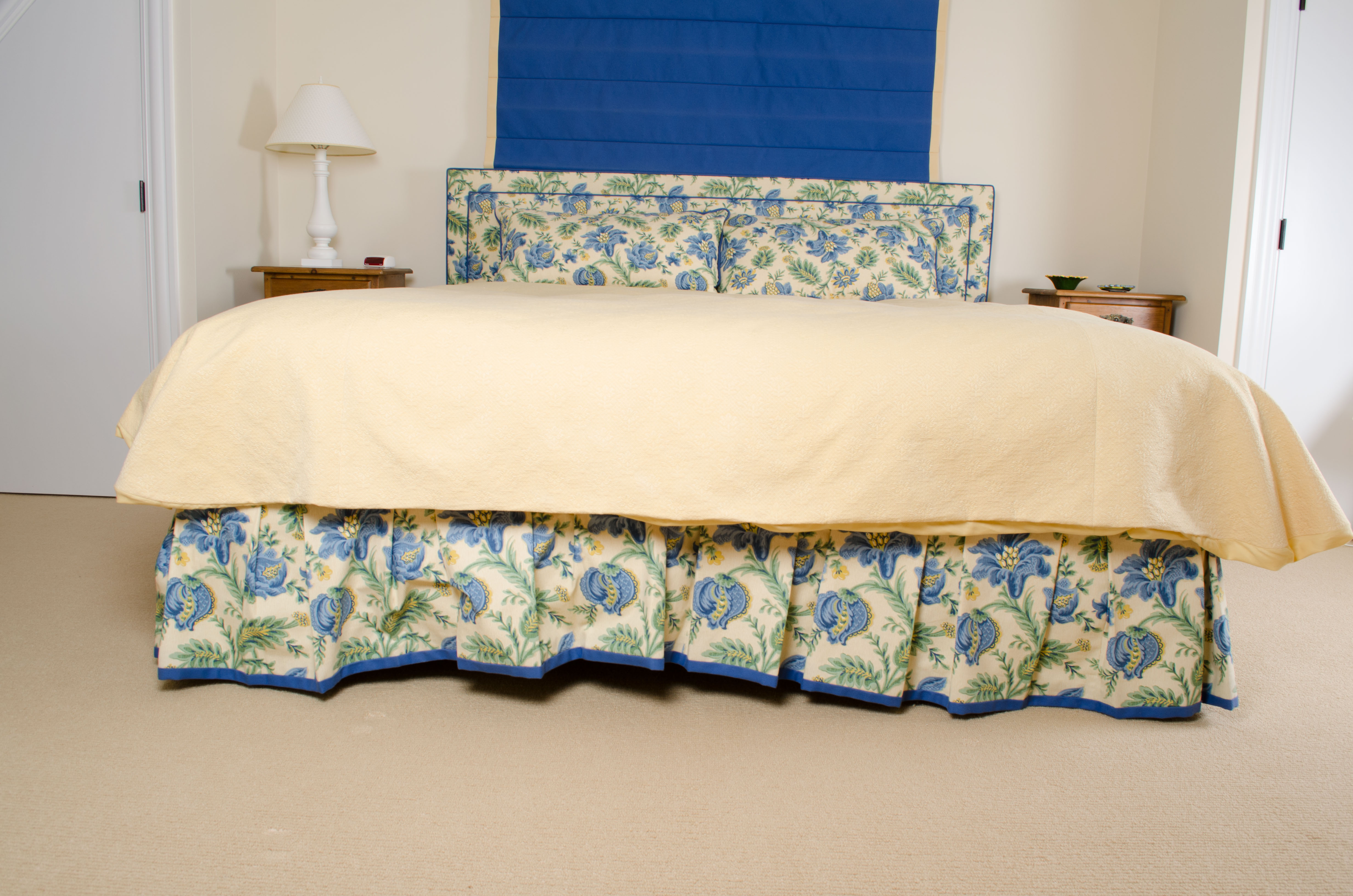 Custom Jee Jofa Coverlet And Floral Bedding