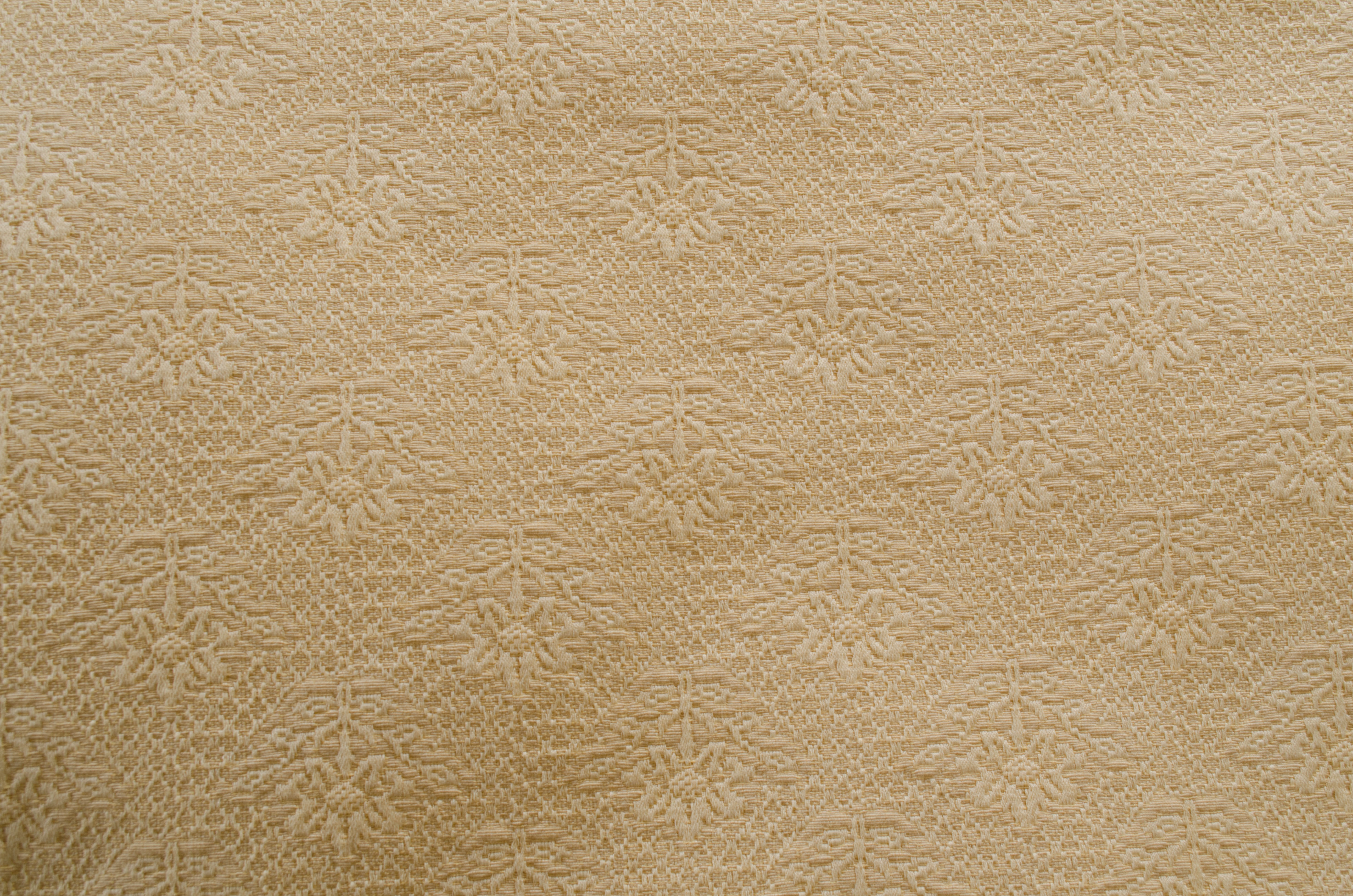 Custom Jee Jofa Coverlet And Floral Bedding