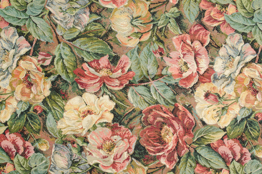 Round Tablecloth And Topper