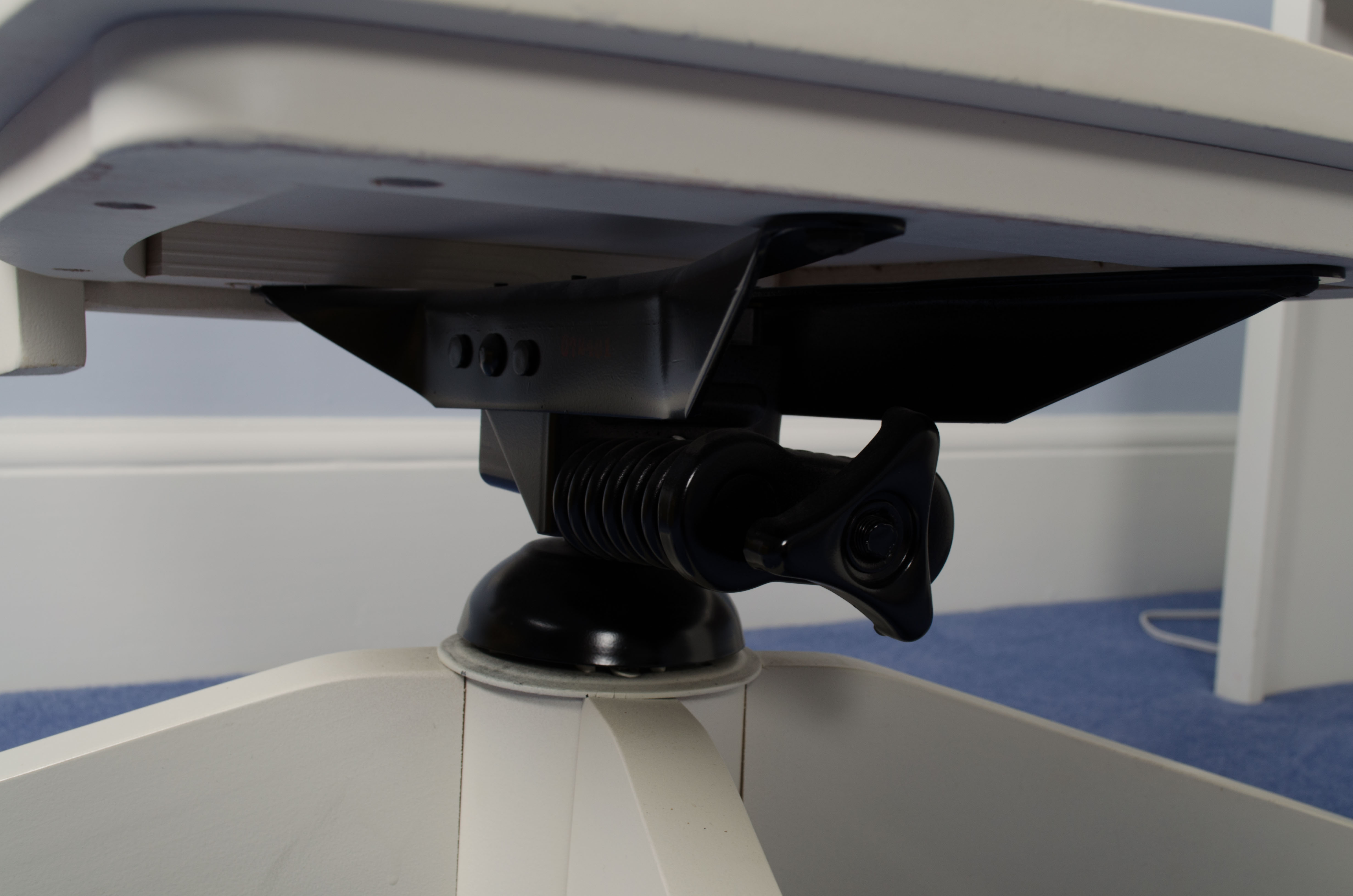 BB Kids Beadboard Desk And Hutch