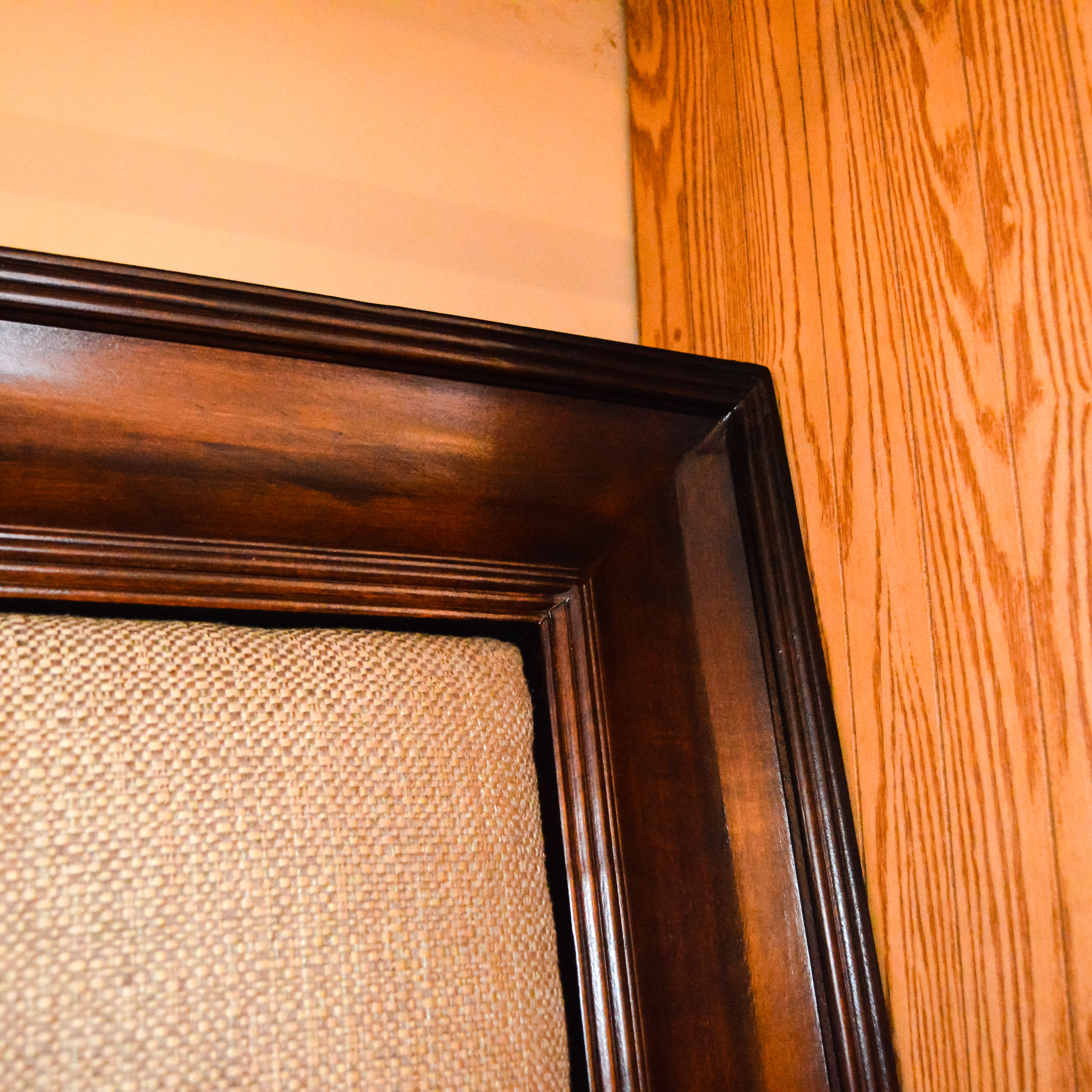 Henredon Upholstered Queen Bed with Woven Upholstery