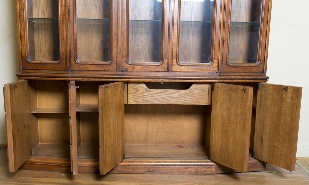 Heritage China Cabinet