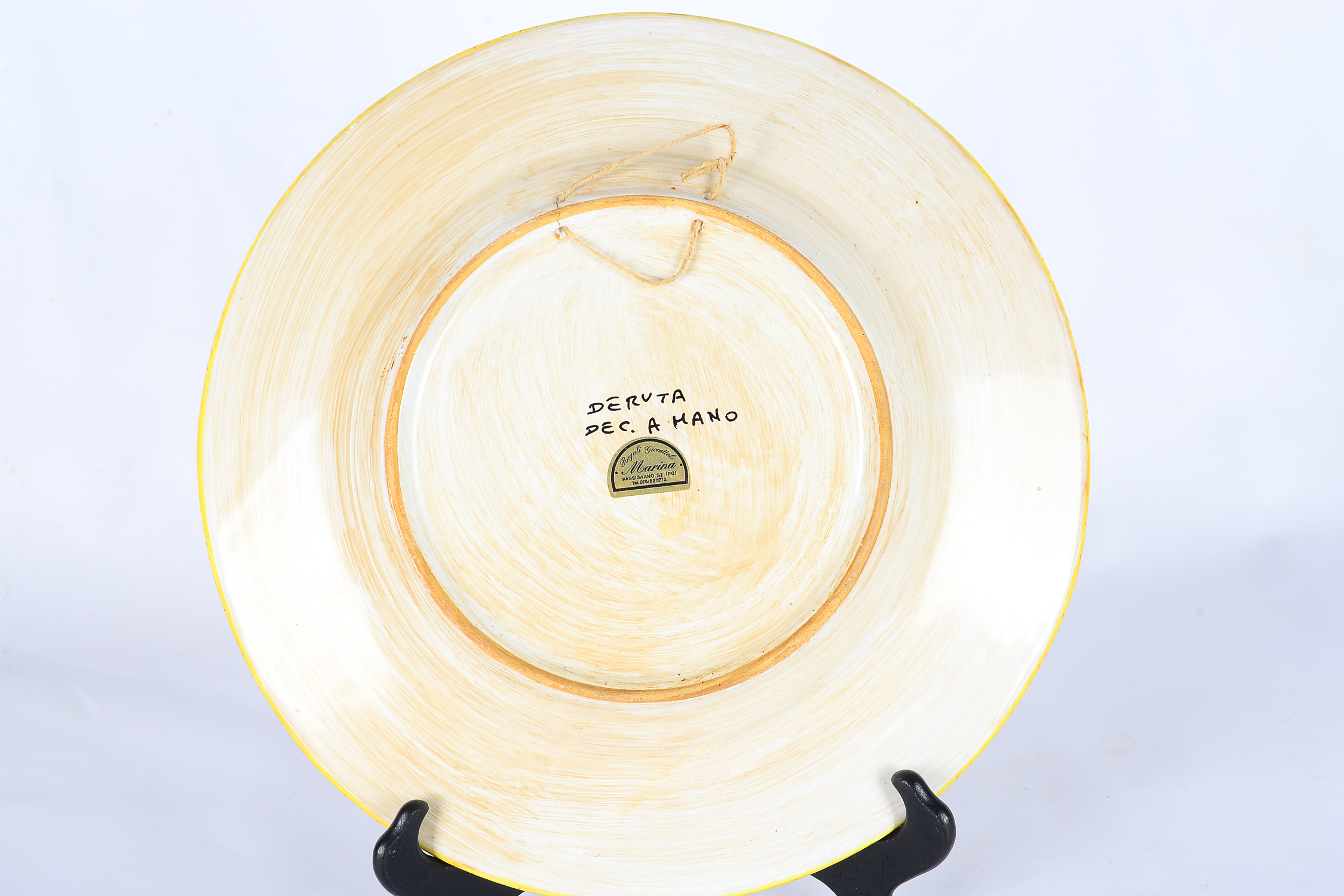 Pair of Handmade Deruta Majolica Style Painted Plates