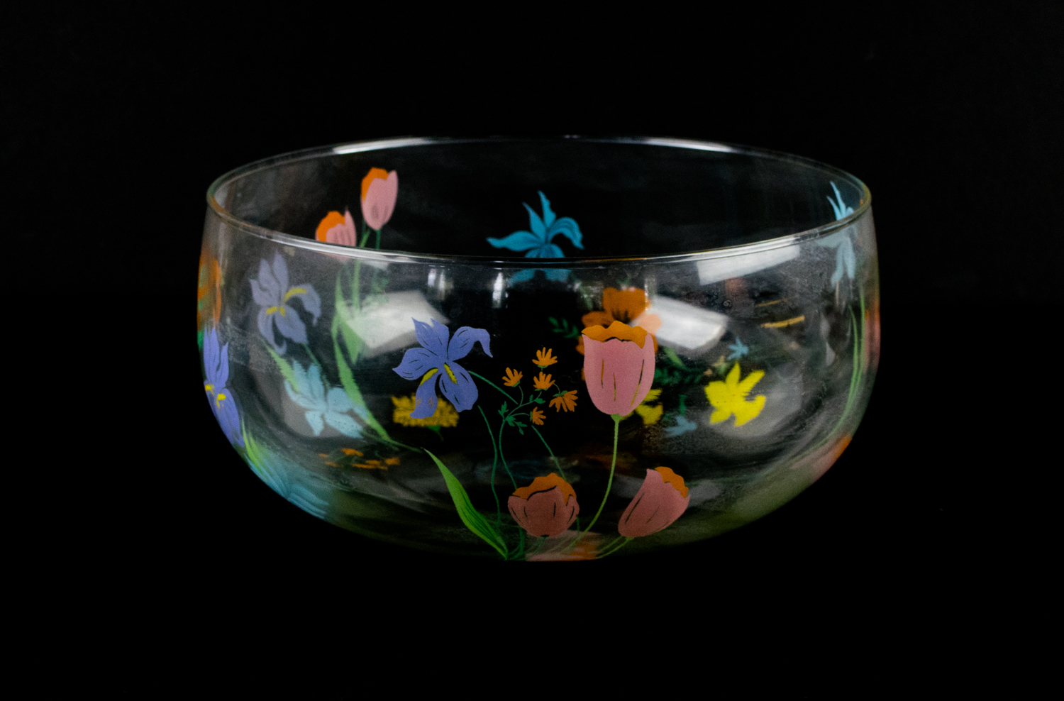 Collection of Mid-Century Modern Entertaining Pieces