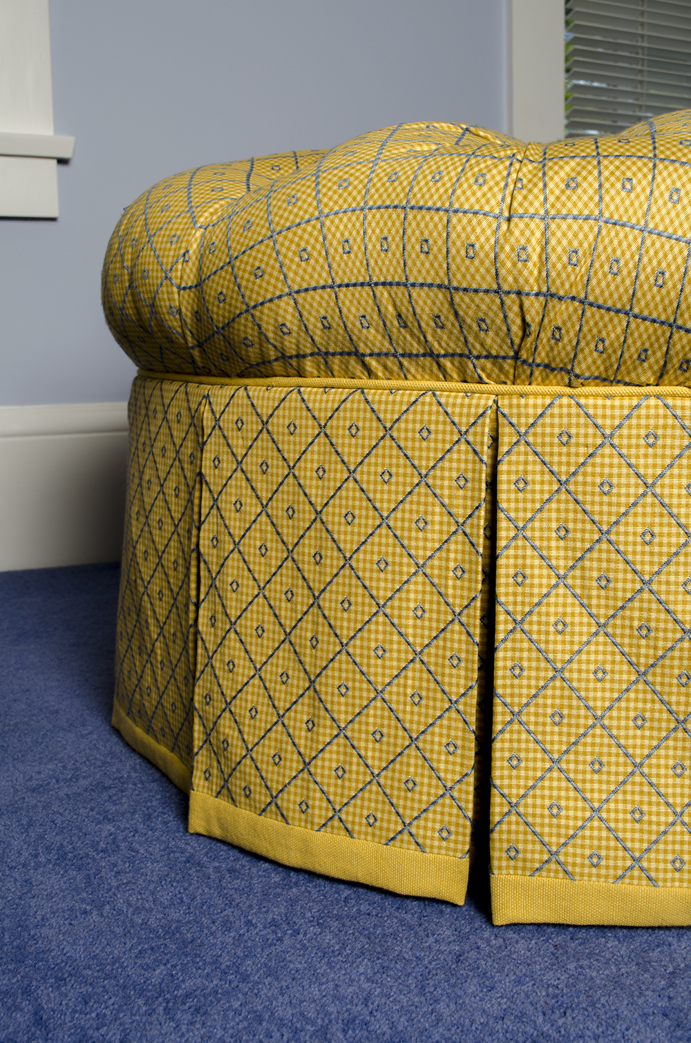 Round Tufted Ottoman