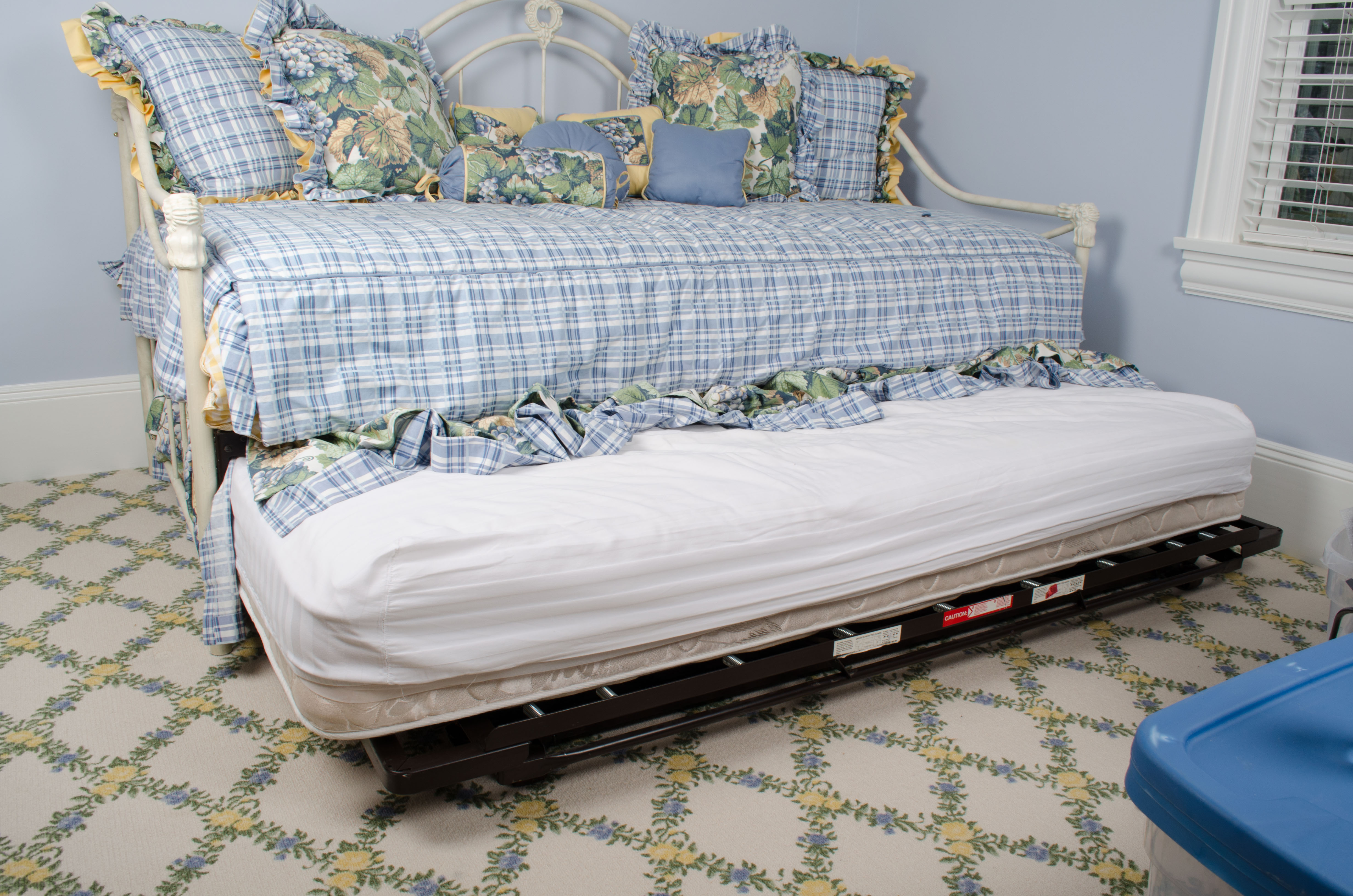 Cast Iron Trundle Day Bed