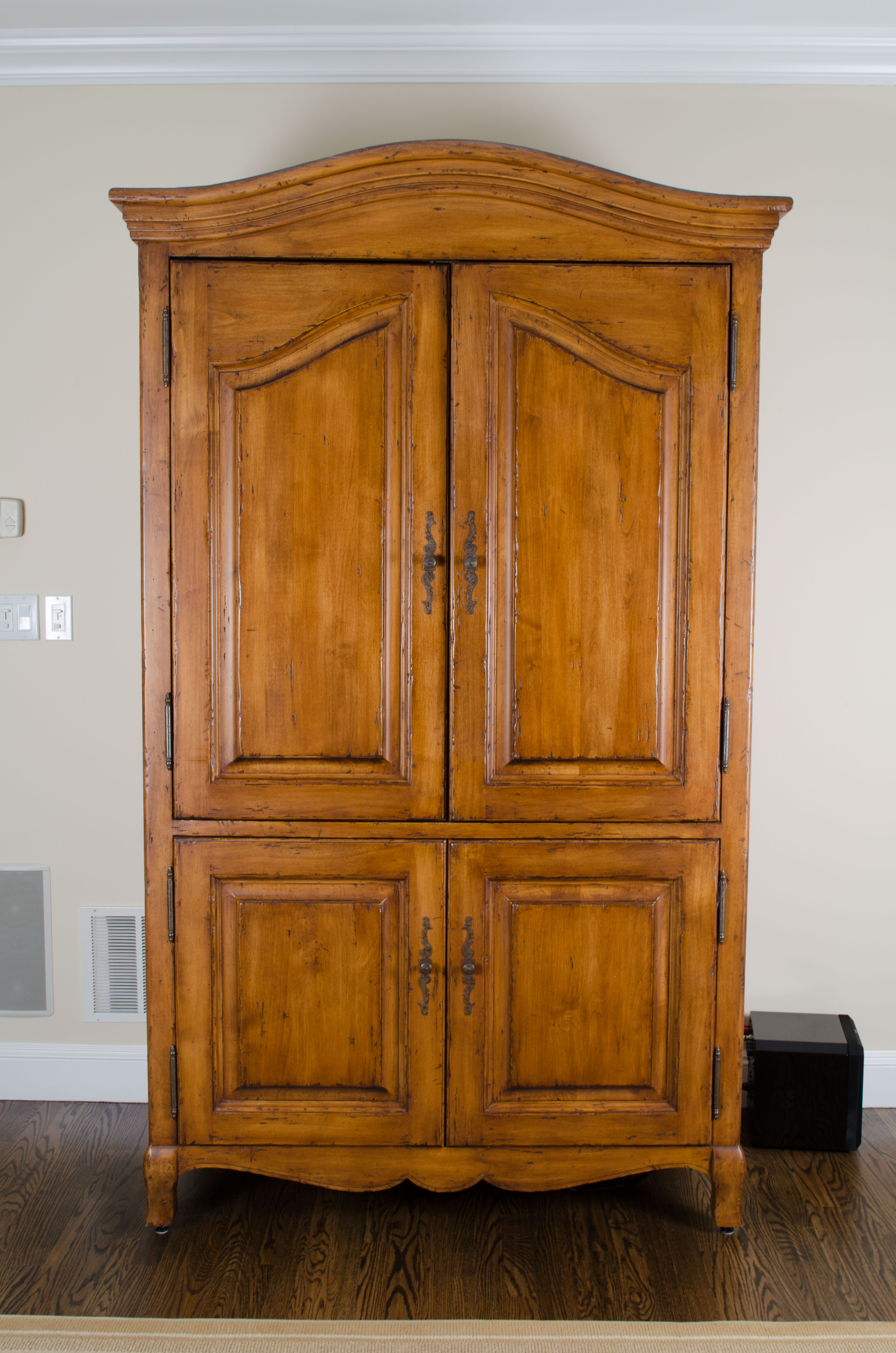 Fremarc Designs Entertainment Armoire