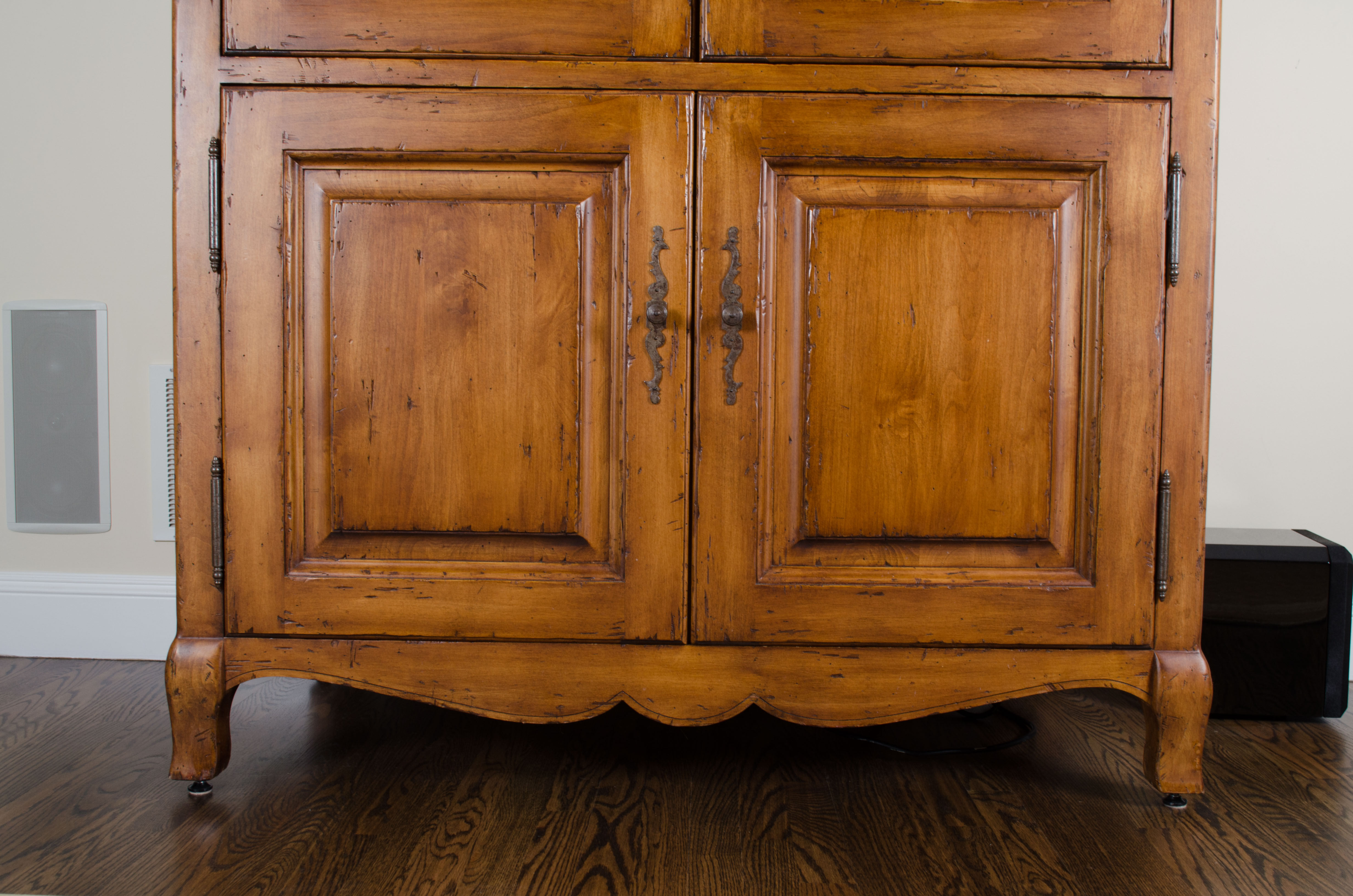 Fremarc Designs Entertainment Armoire