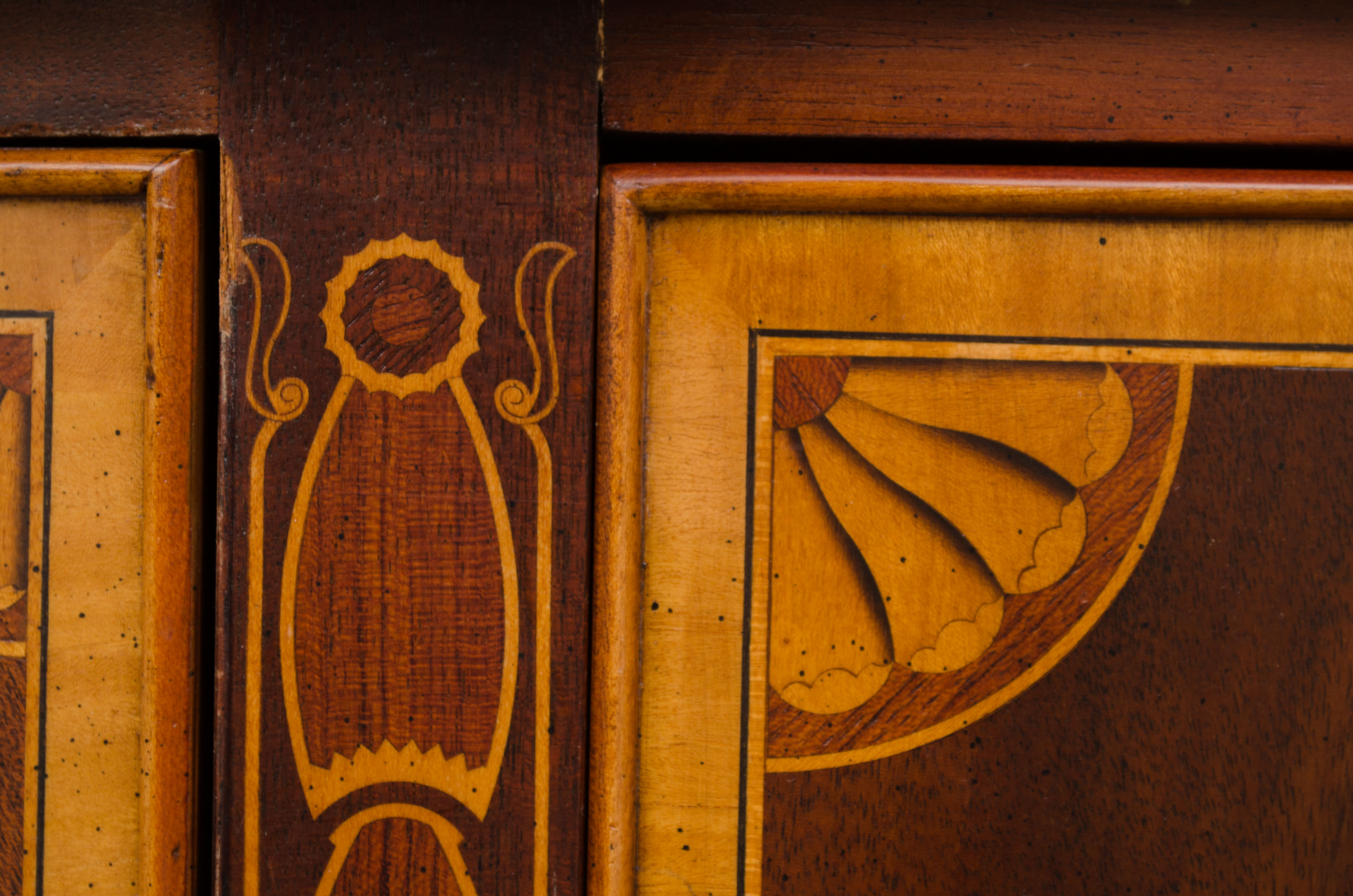 Wellington Hall Hepplewhite Style Sideboard