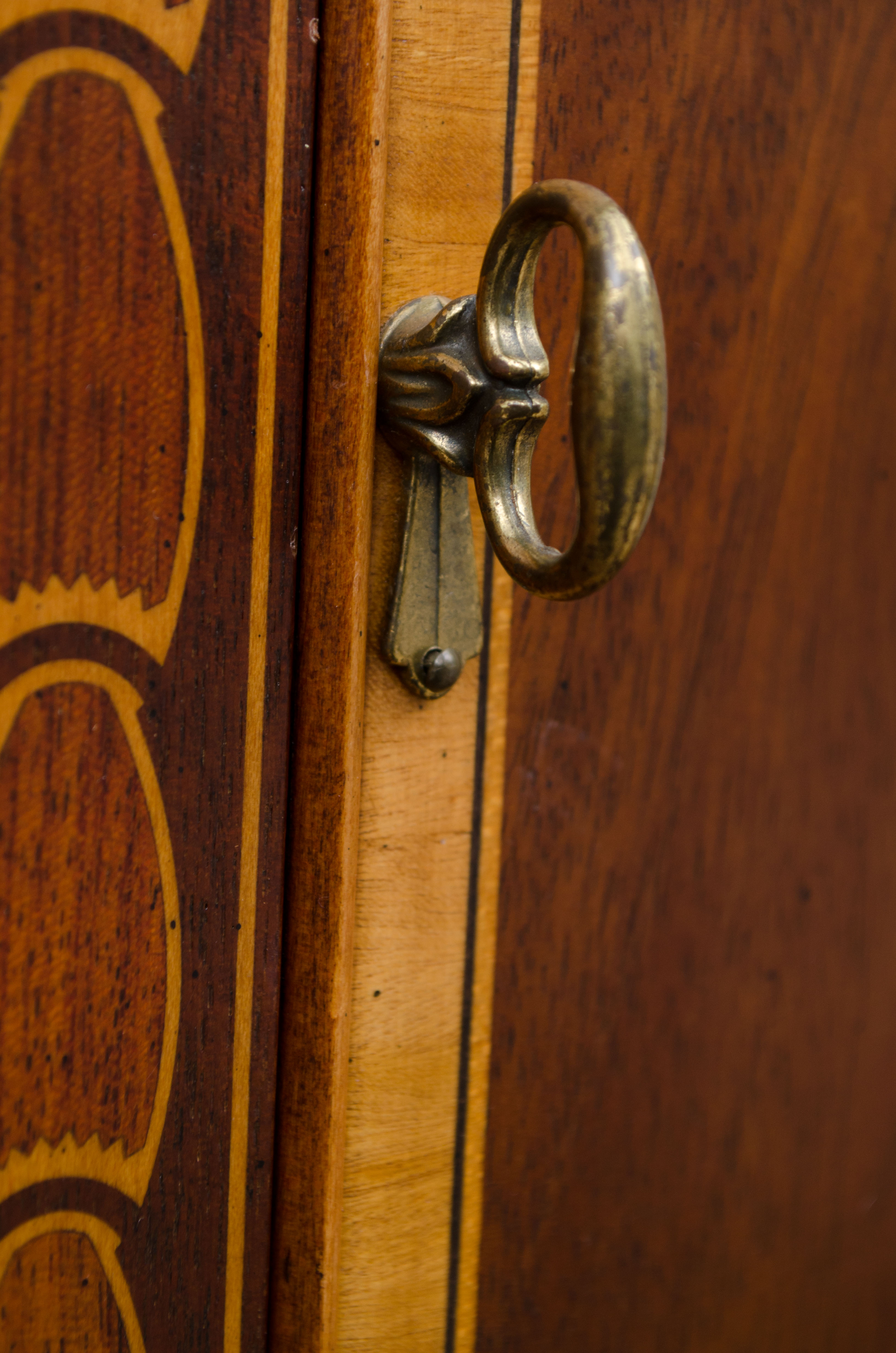 Wellington Hall Hepplewhite Style Sideboard