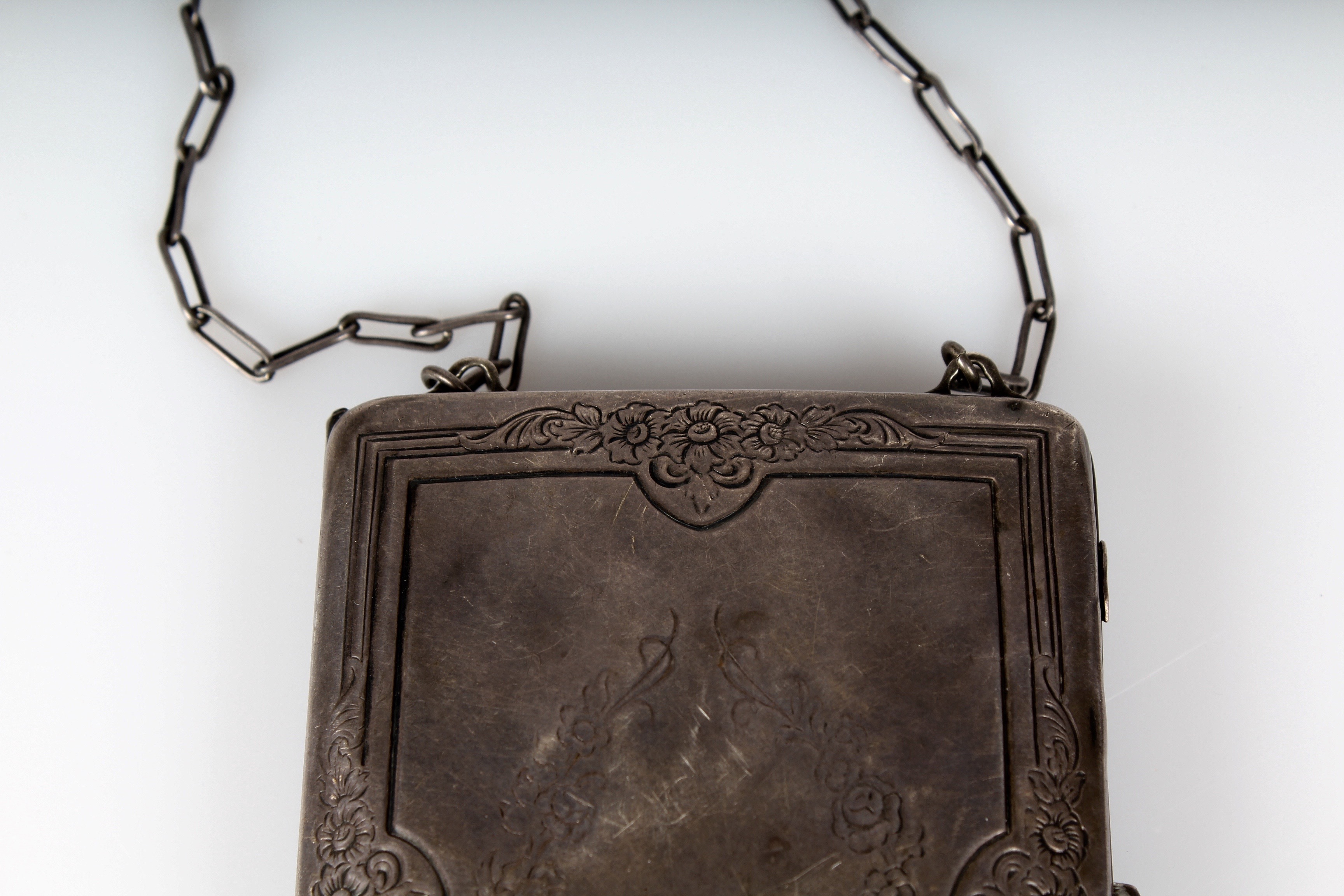 Art Nouvea Style  Antique Sterling Silver Compact