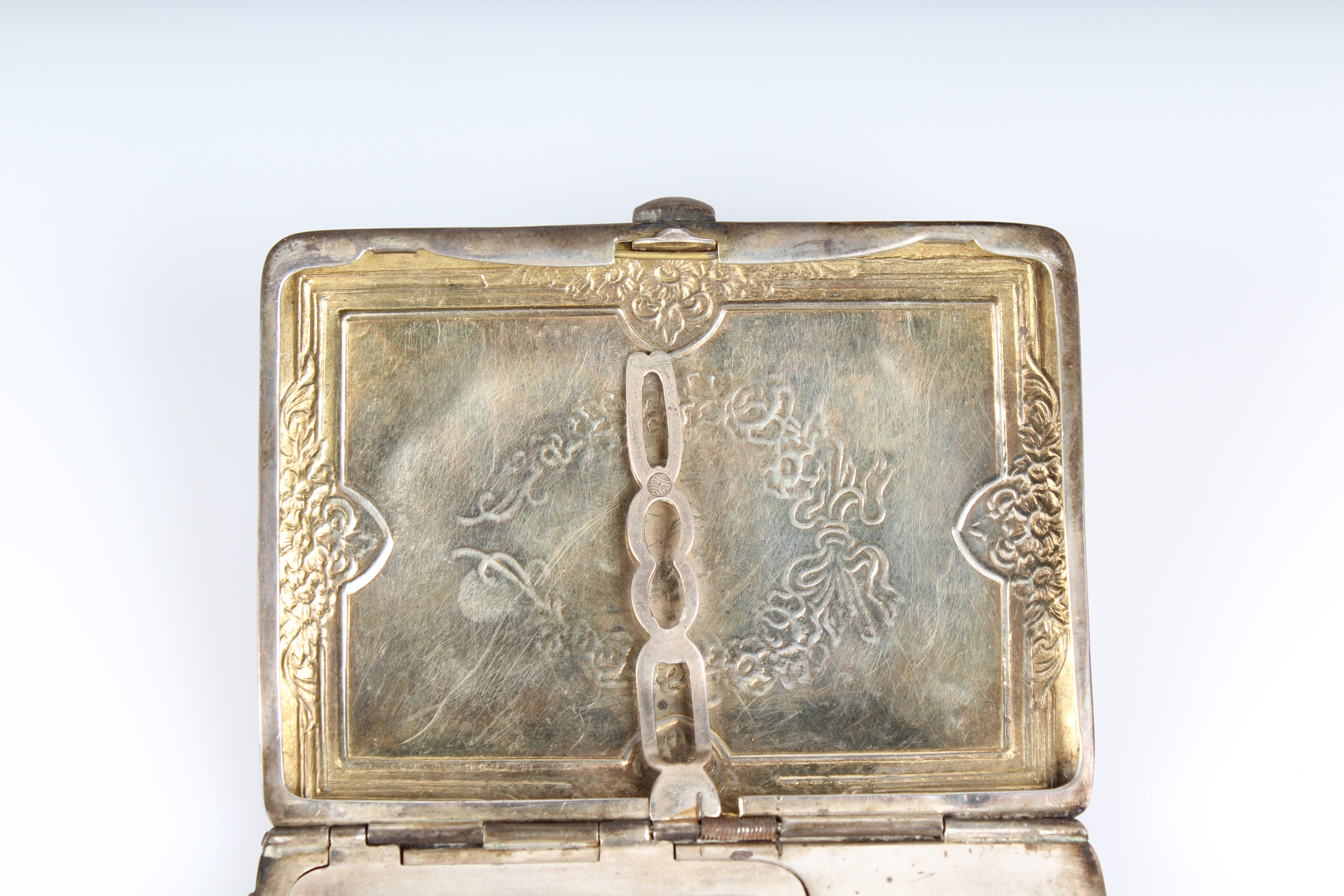 Art Nouvea Style  Antique Sterling Silver Compact