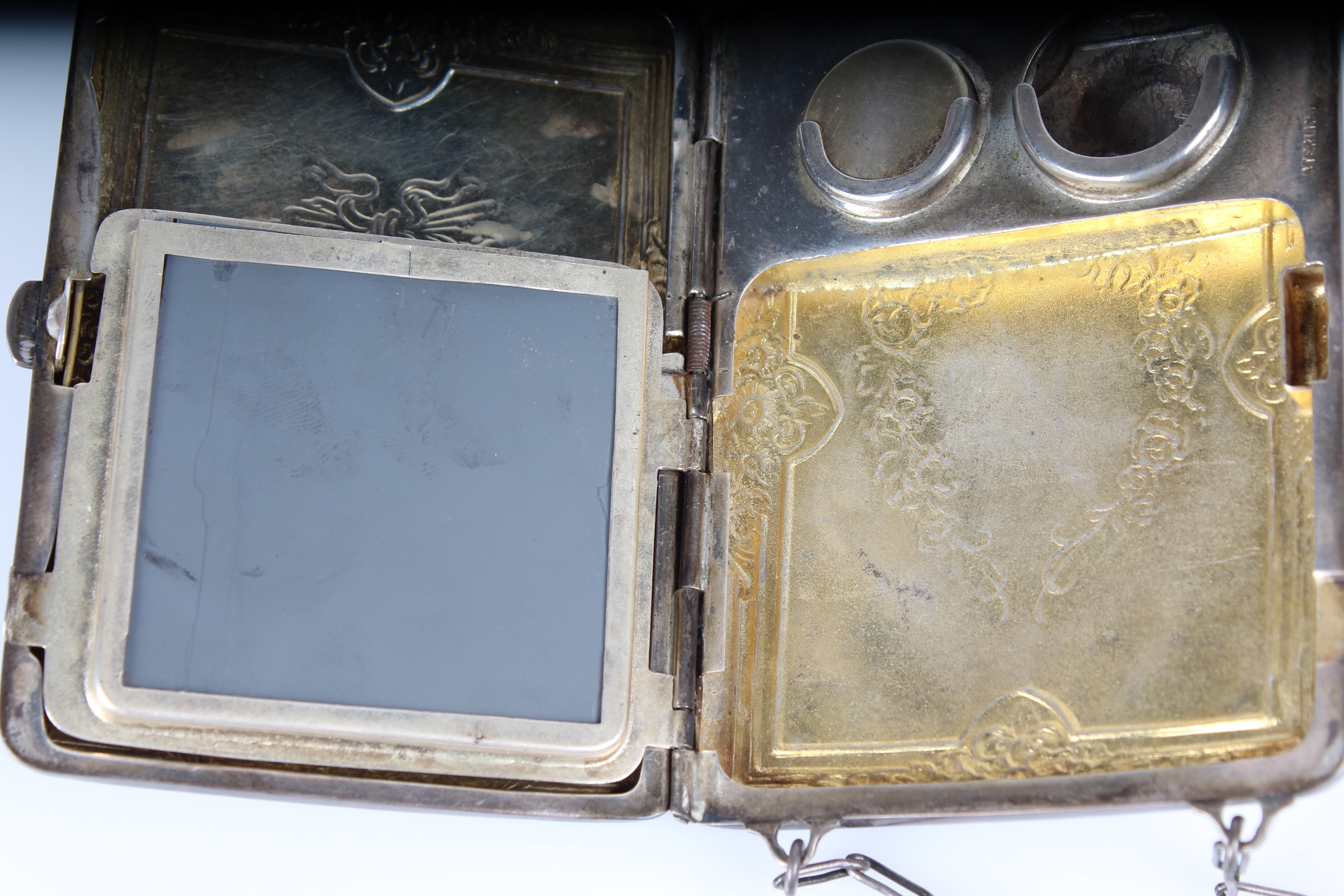 Art Nouvea Style  Antique Sterling Silver Compact