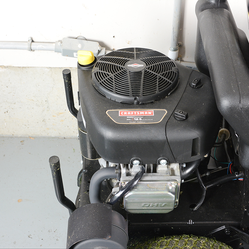 Craftsman 28" Deck Riding Lawn Mower