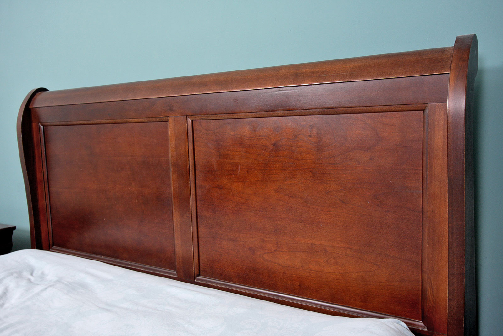 Mahogany Full Size Sleigh Bed Frame