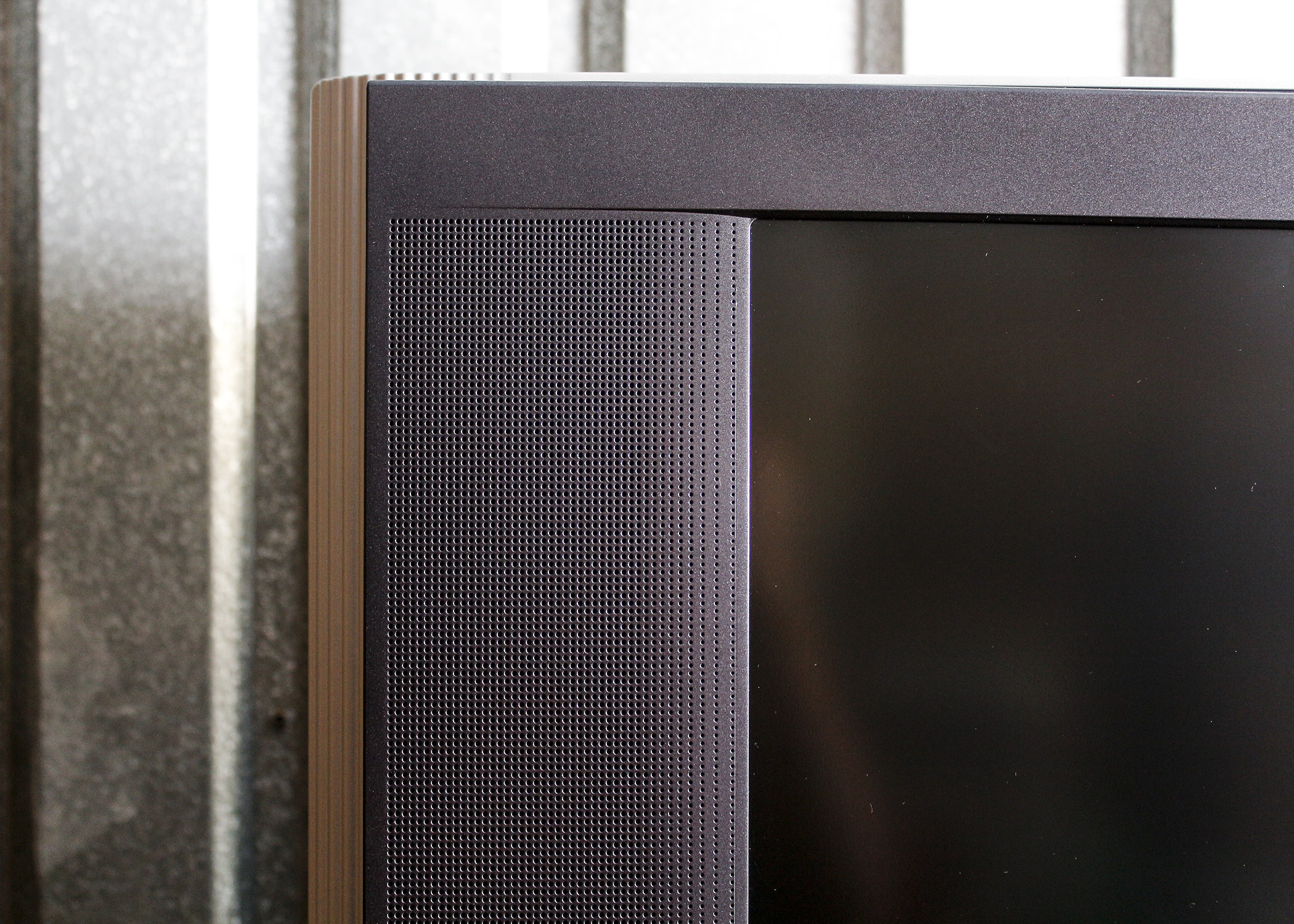 Sony Grand WEGA 60-Inch HDTV-Ready LCD Rear Projection TV with Remote