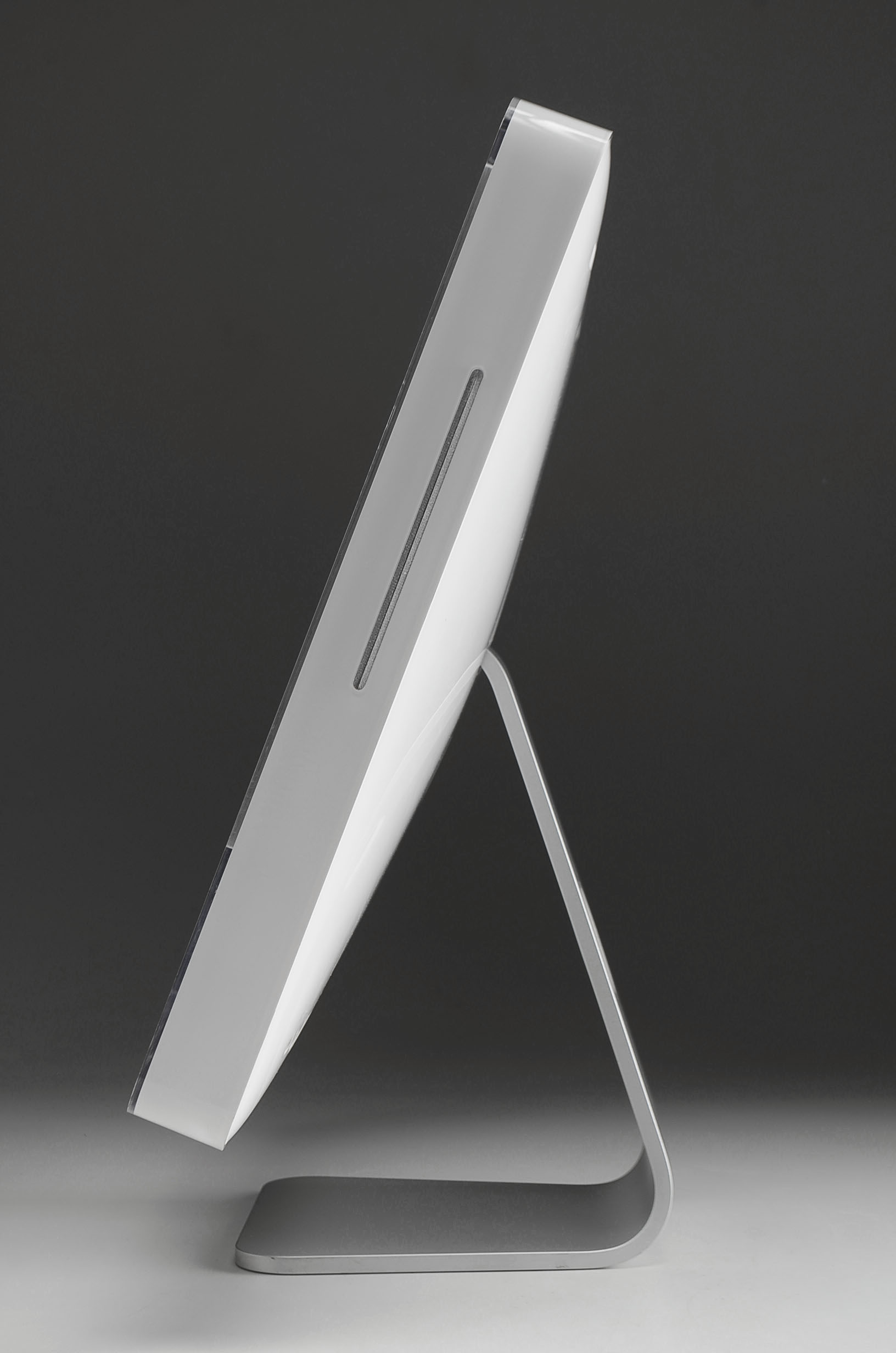 iMac Desktop in White