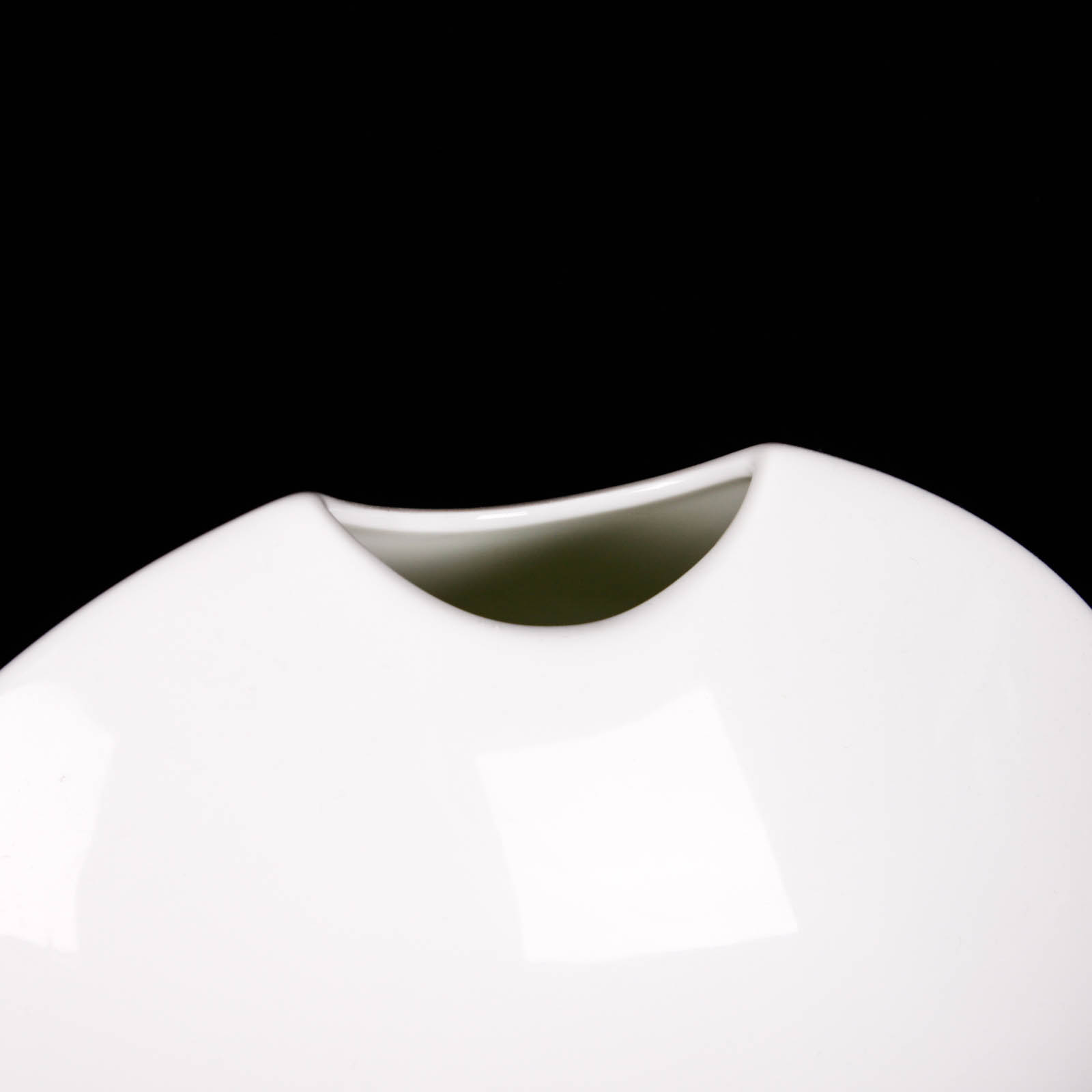 White Porcelain Adam and Eve Vase from Tachikichi