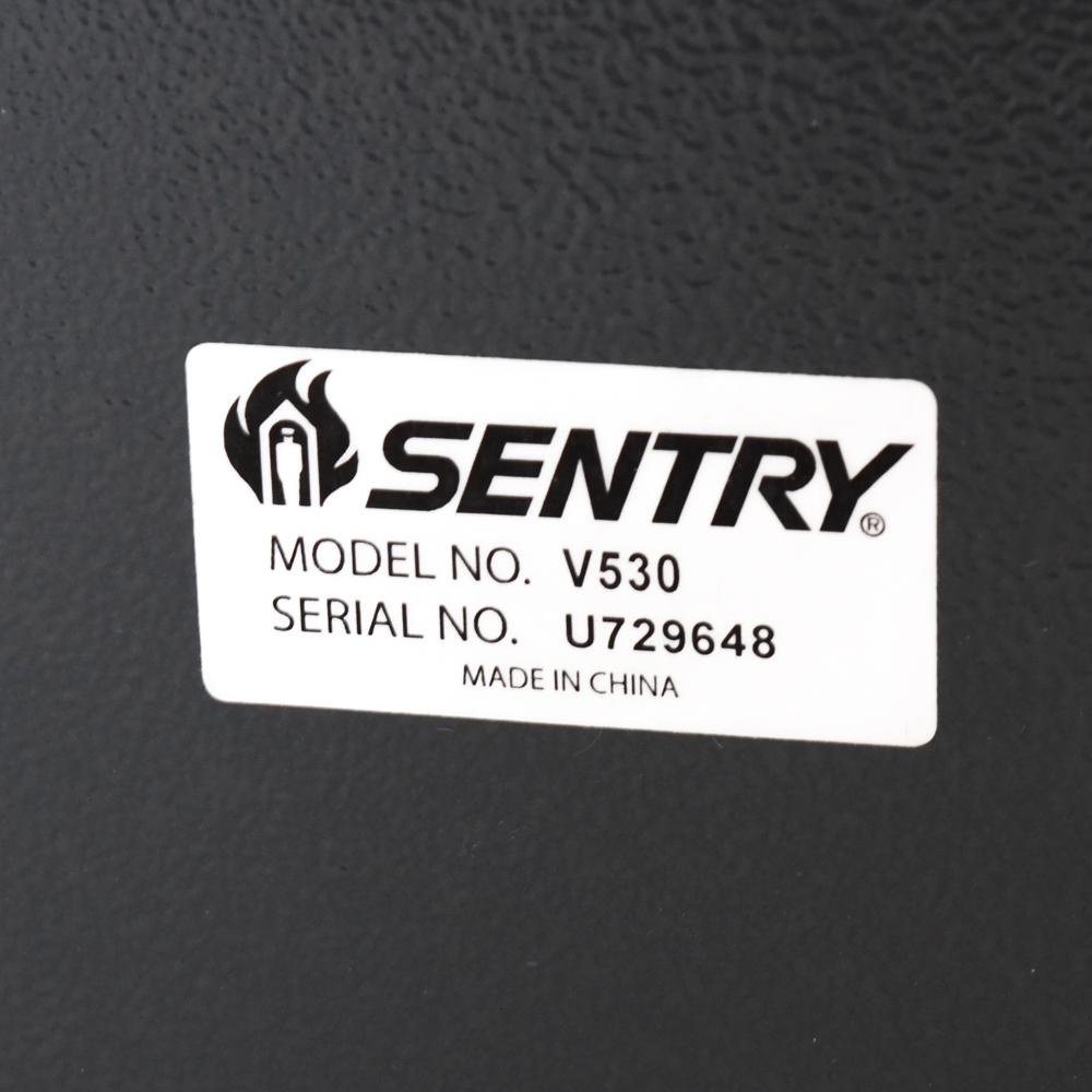 Sentry Combination/Key Security Safe