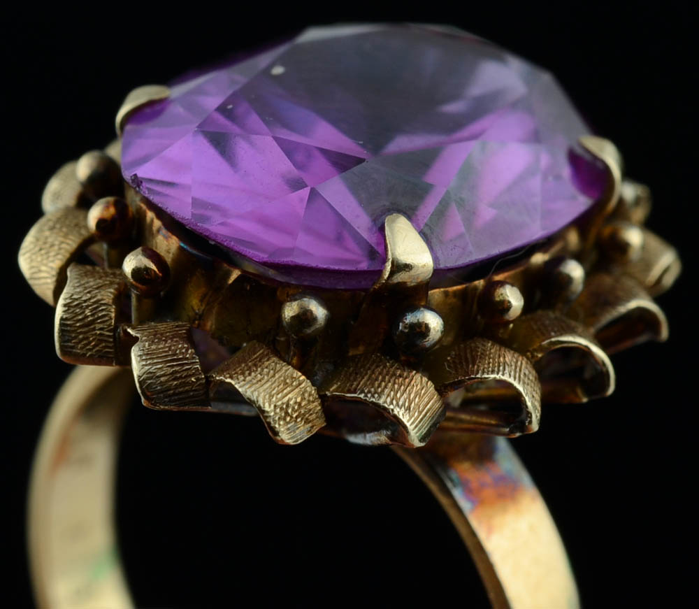 14K Yellow Gold Synthetic Sapphire Ring