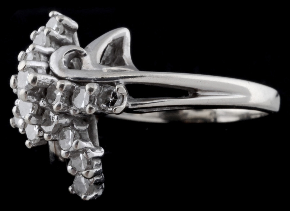 14K White Gold and Diamond Cluster Ring