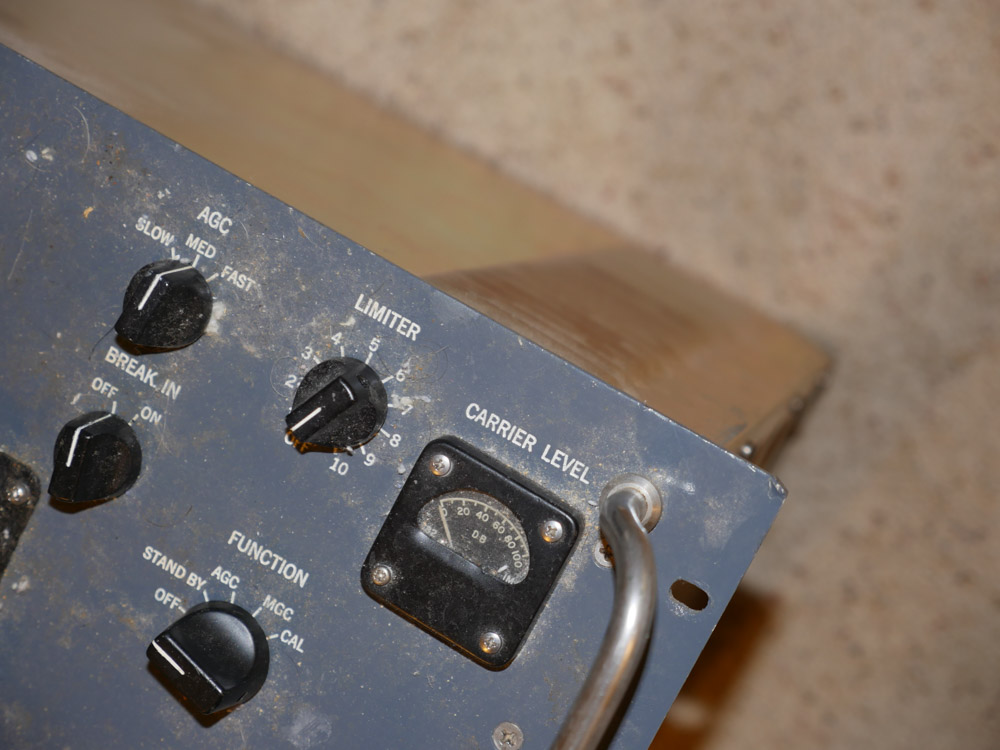 R390A Military Shortwave Radio Receiver