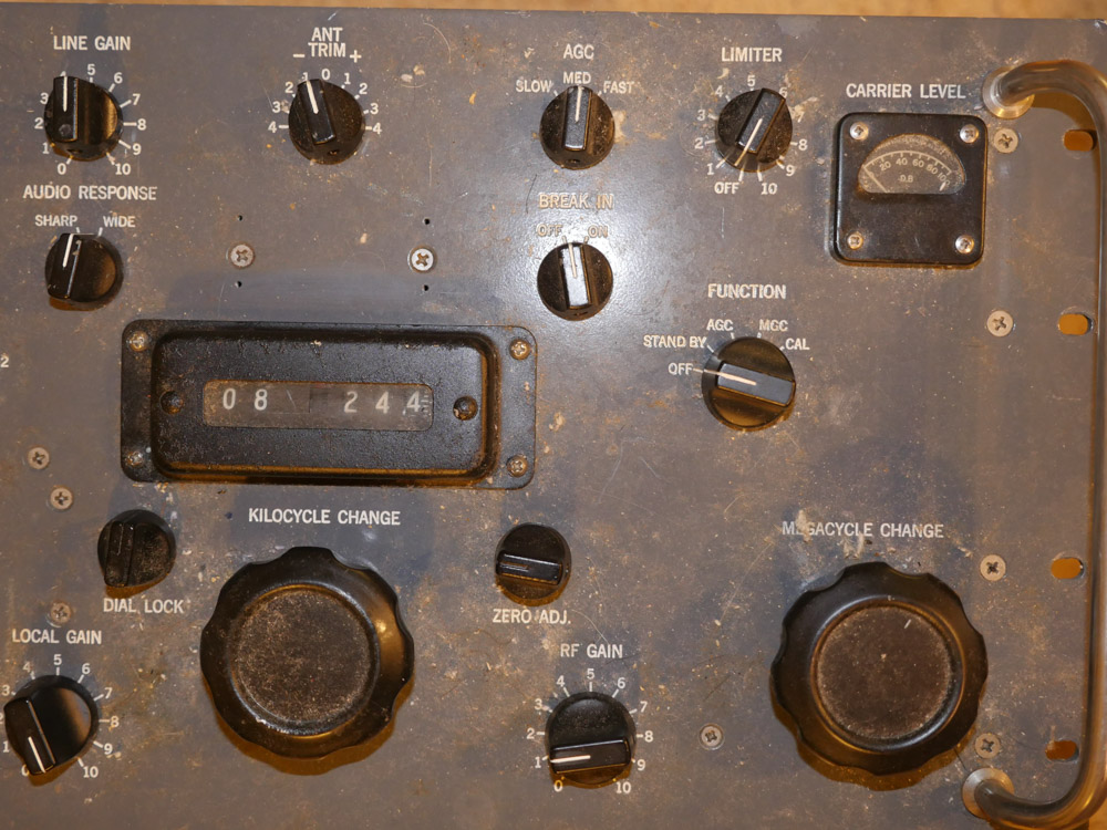 R390A Military Shortwave Radio Receiver