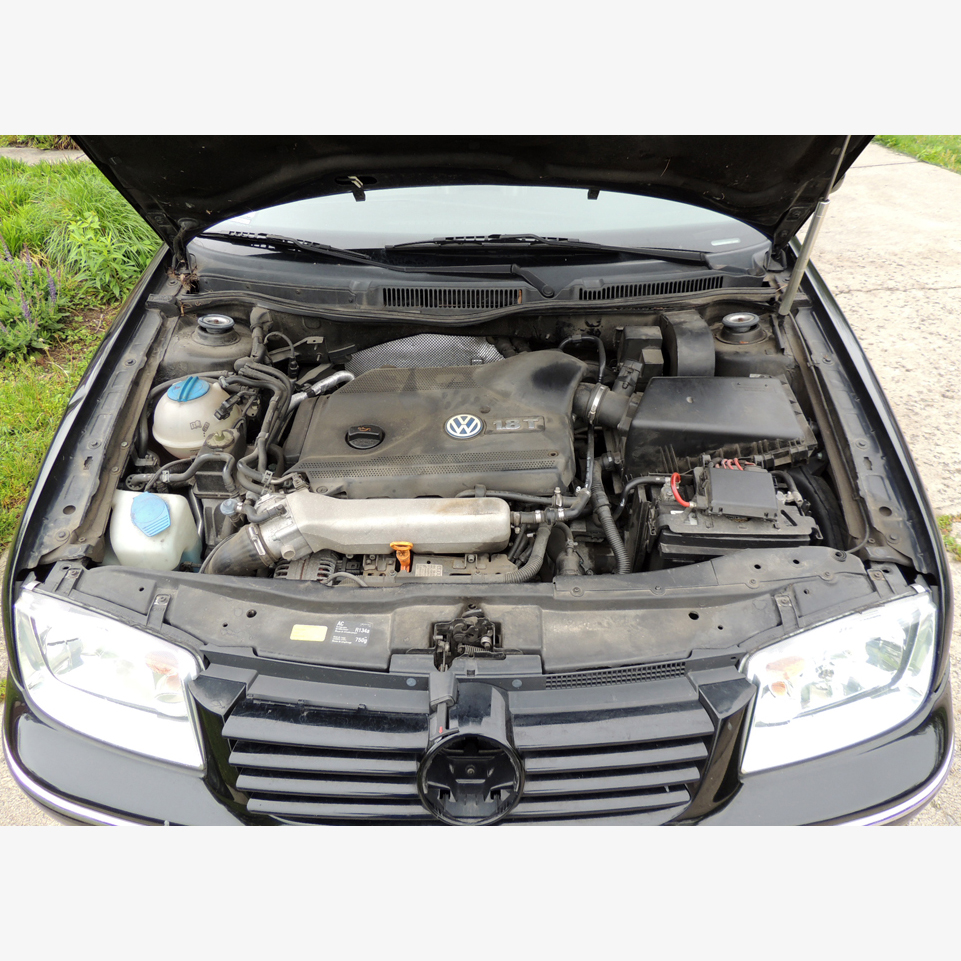 2004 Black Volkswagen Jetta 1.8T Sedan