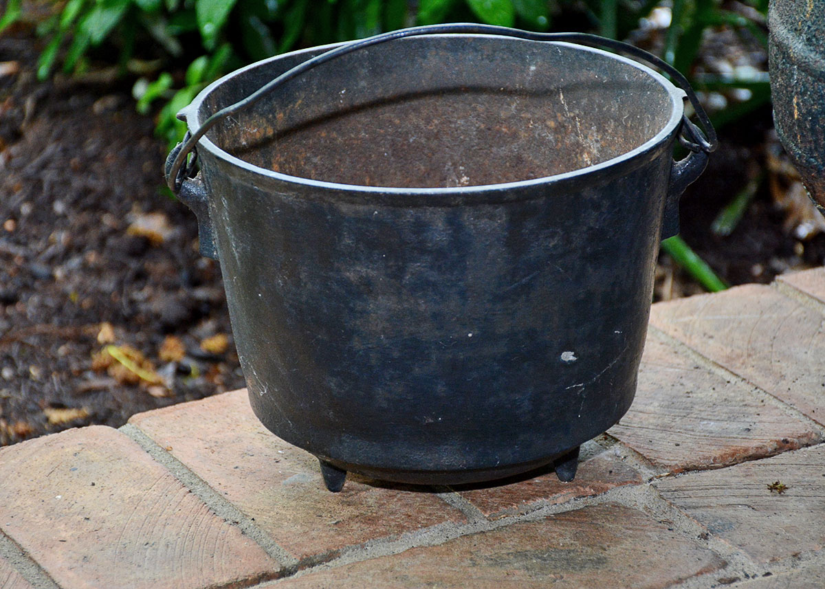 Vintage Cast Iron Cauldron
