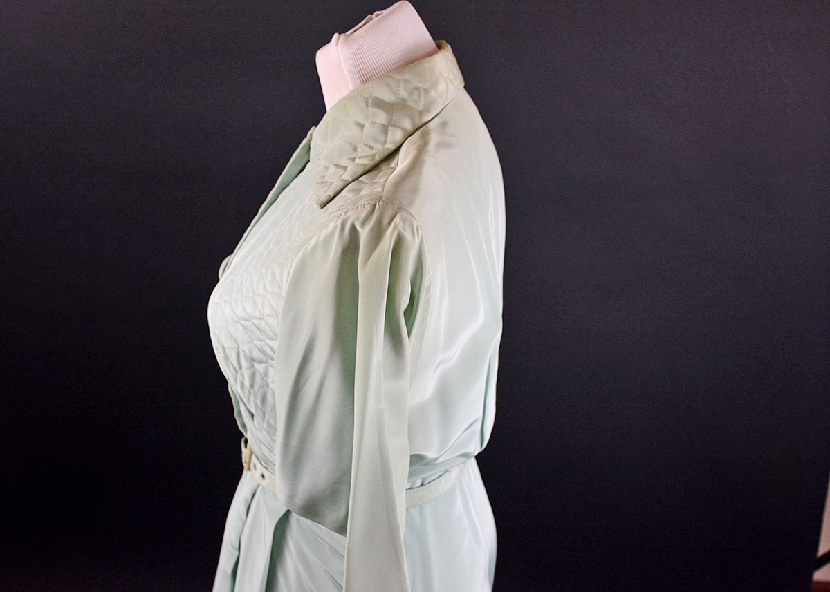 Vintage Kamore Mint Green Dressing Gown