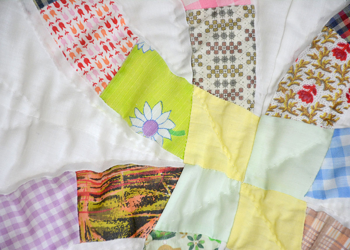 Vintage Handmade Wedding Ring Quilt