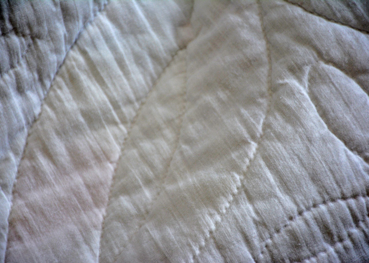 Vintage Handmade Wedding Ring Quilt