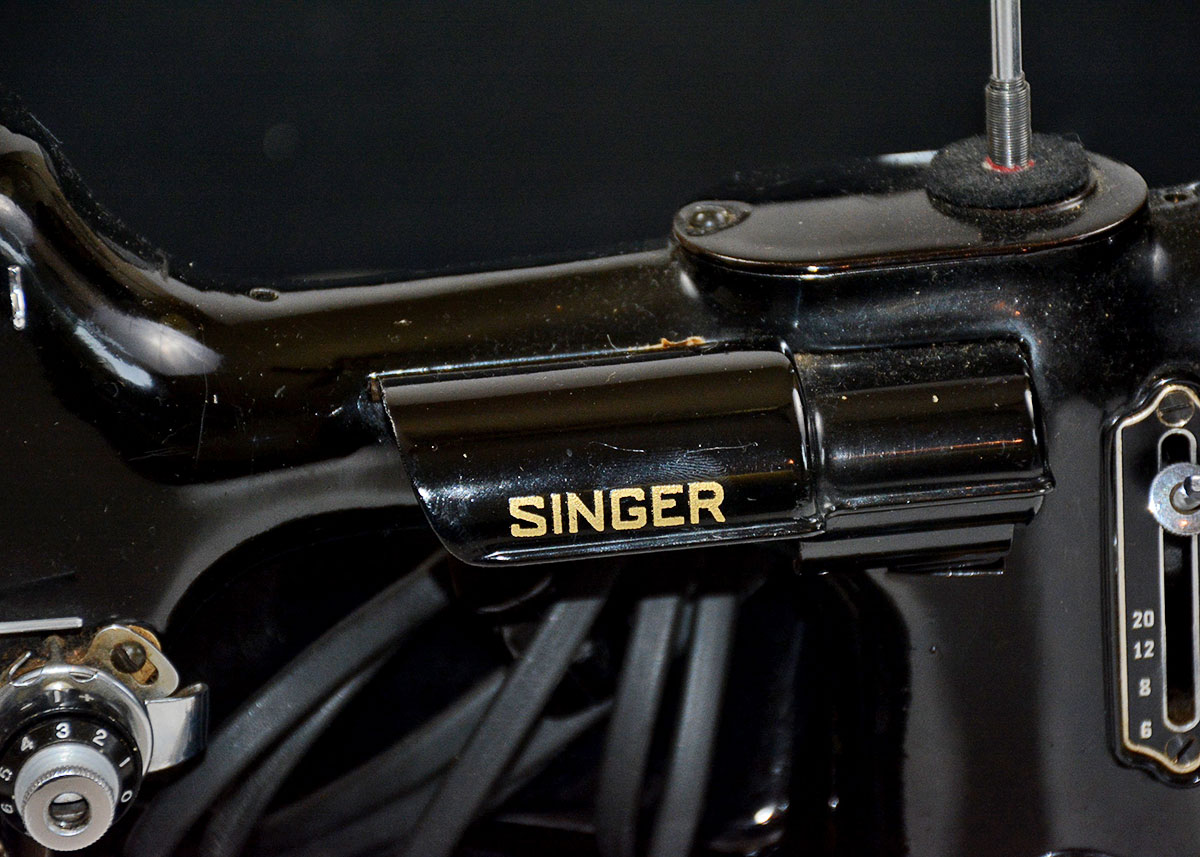 Vintage Portable Singer Sewing Machine