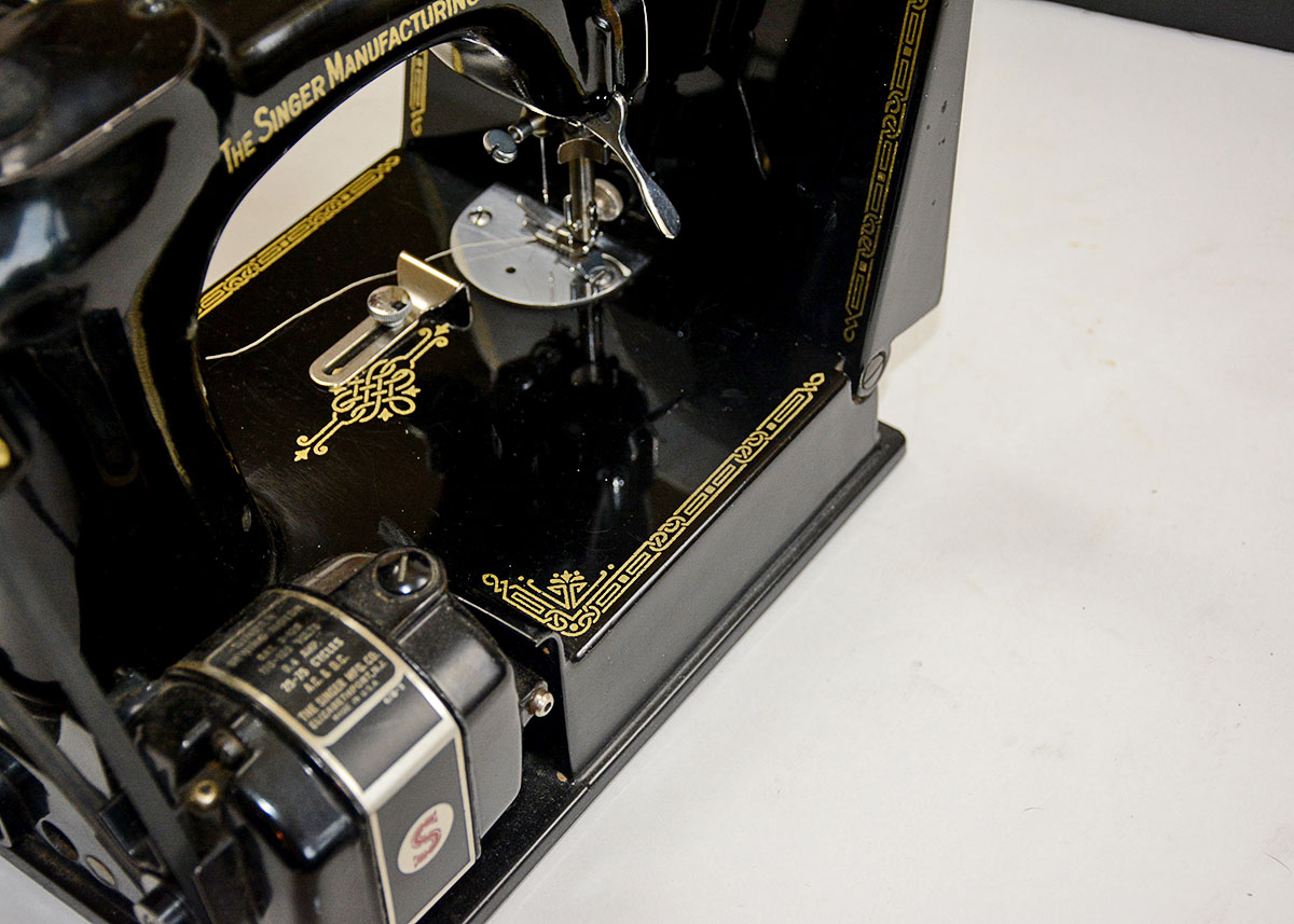 Vintage Portable Singer Sewing Machine