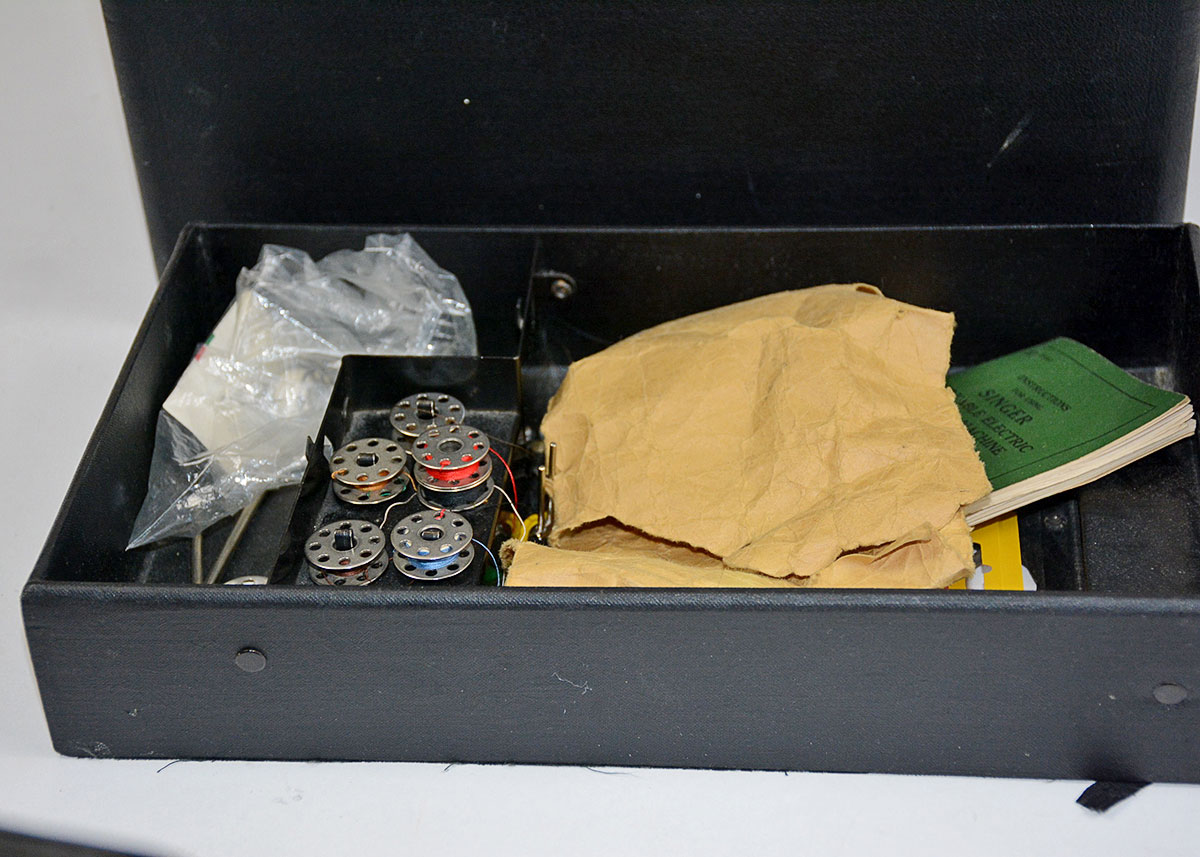 Vintage Portable Singer Sewing Machine