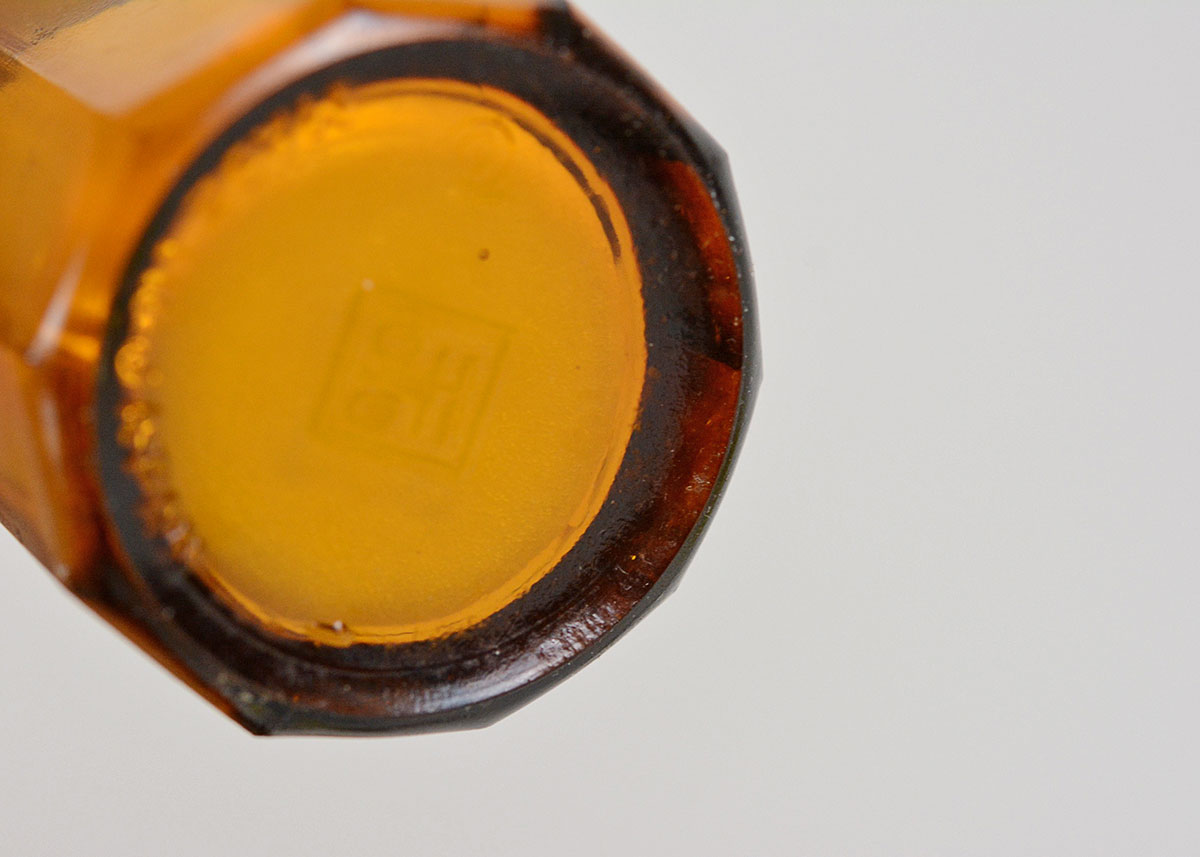 Selection of Vintage Kitchen Pieces