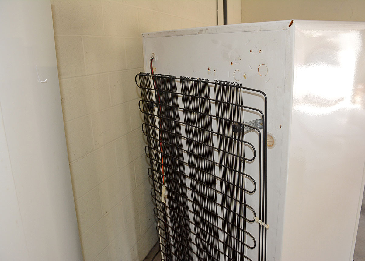 Sears Kenmore 15.1 Cubic Foot Locking Upright Freezer