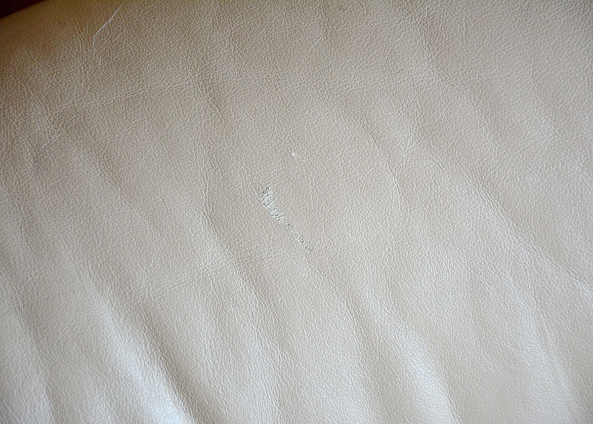 Leatherette Swivel Club Chair