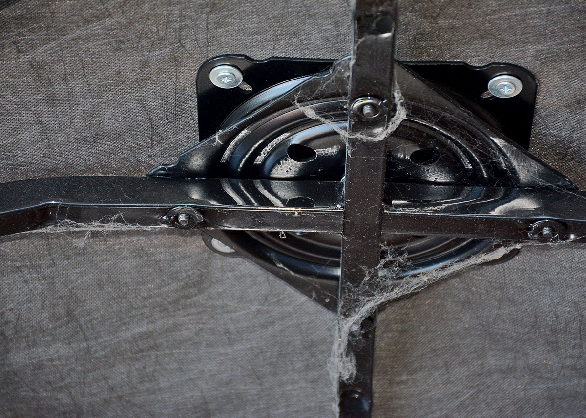 Leatherette Swivel Club Chair