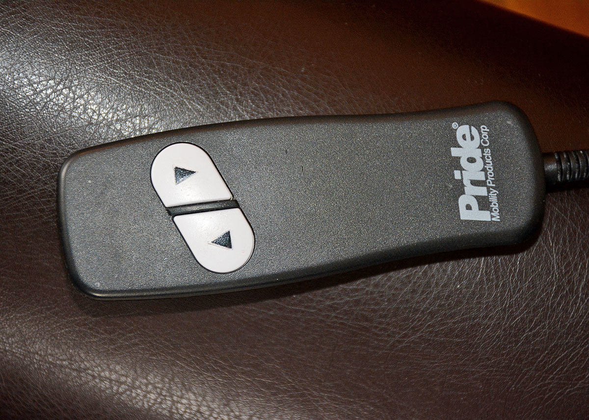 Leatherette Pride Lift Three Position Full Recliner